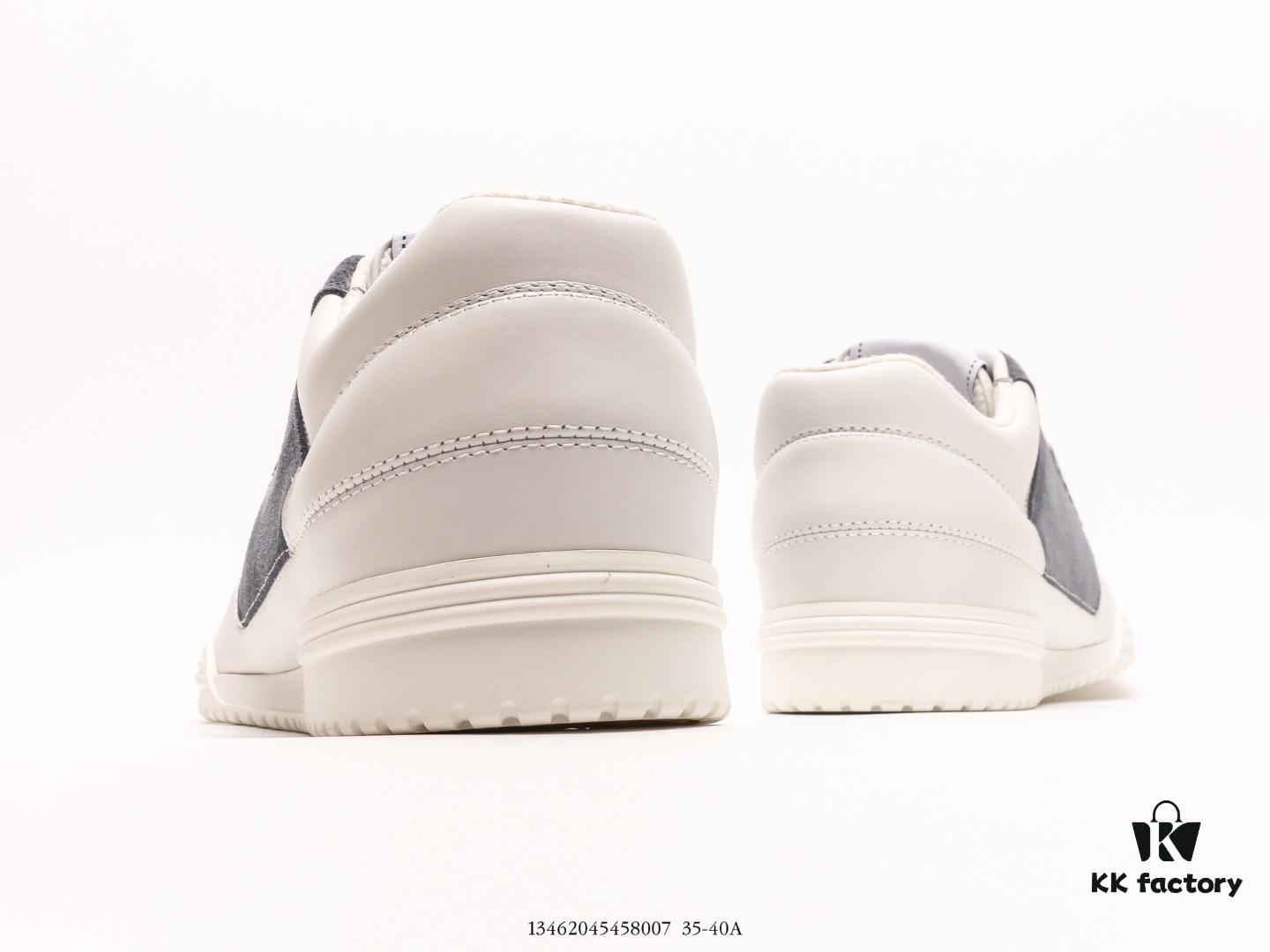 Chanel 2024 Spring/Summer New Arrival Suede and Calfskin Leather Sneakers