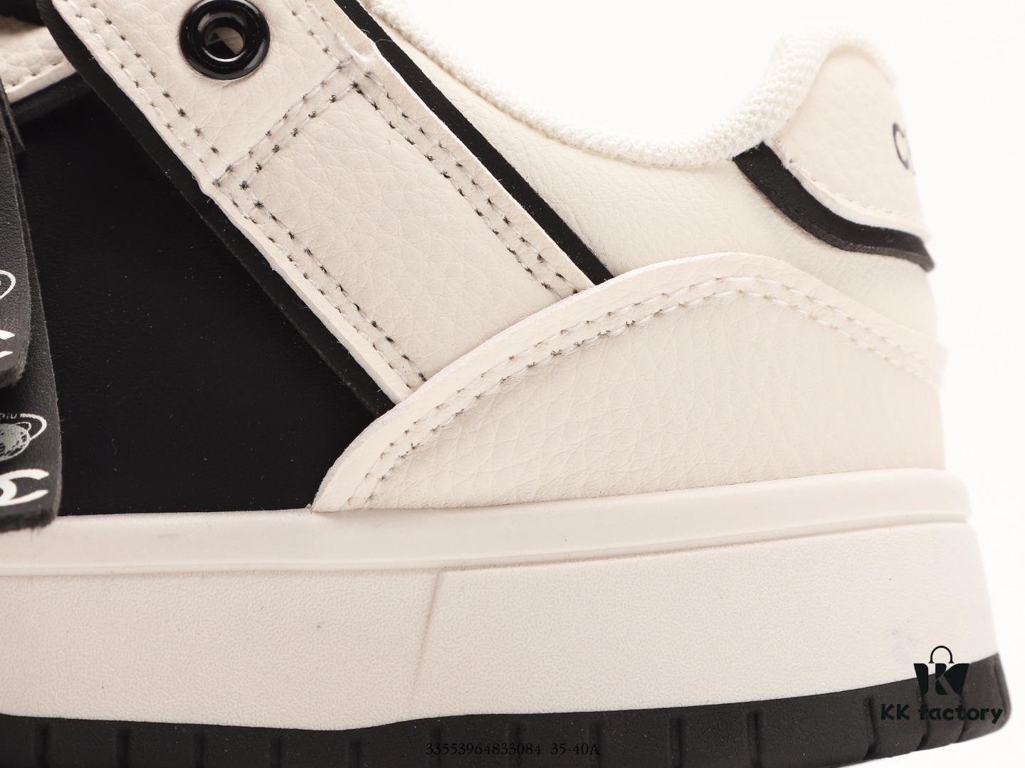 Chanel 23SS Spring Resort Collection Metallic Style Casual Shoes, Latest International Runway Series, Imported Genuine Metal Leather, Technical Fabric, Original Custom Breathable Mesh Lining, Lightweight Foam Composite Sole Molded to Original Design, 3.5CM Thick Sole