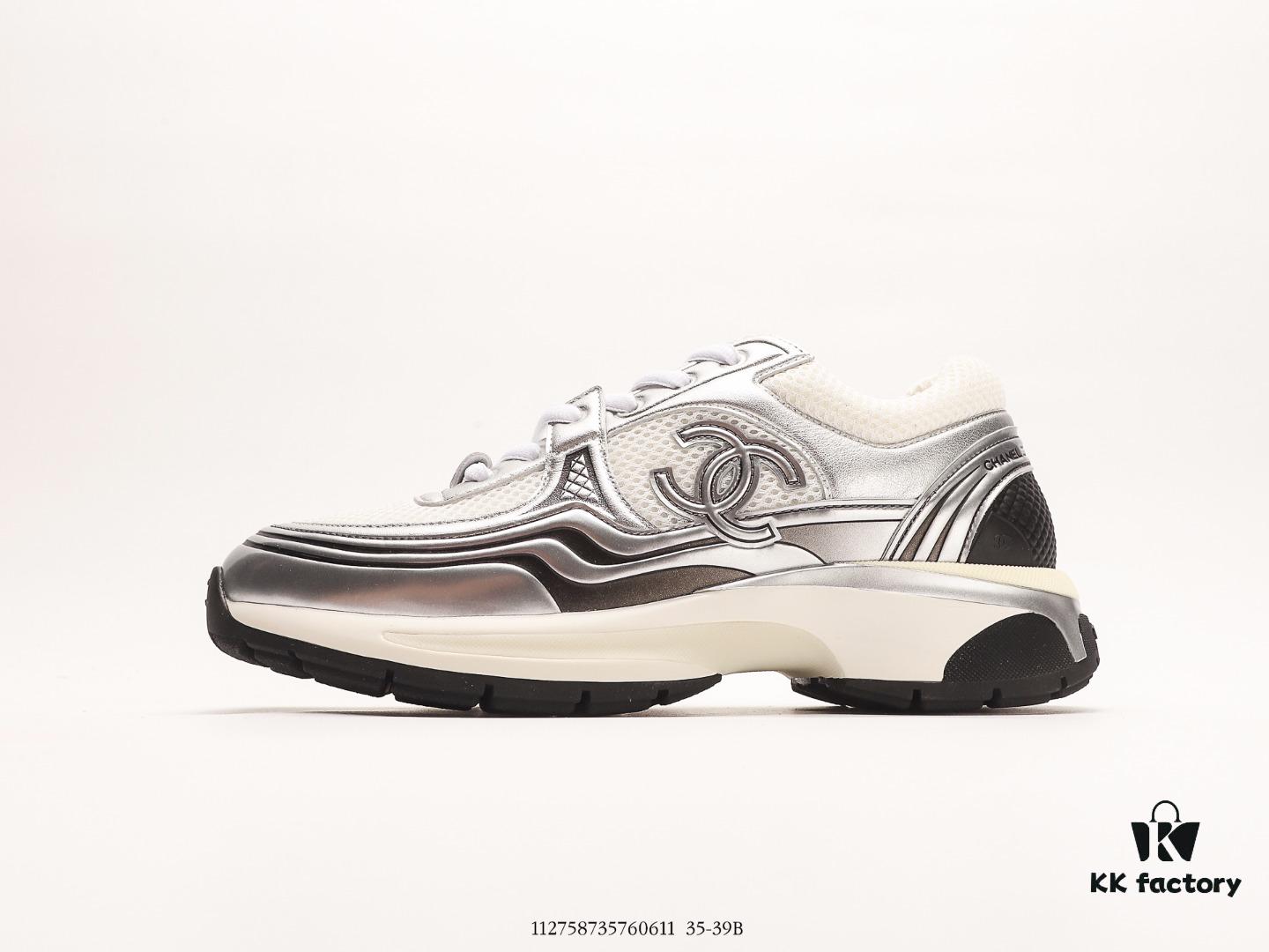 Chanel 2023 Logo Sneakers, Kruus Lightweight Retro Daddy Shoes, Futuristic Metallic Style, Original Mold Design with Strong Texture and Tight Lines, 3.5cm Thick Sole