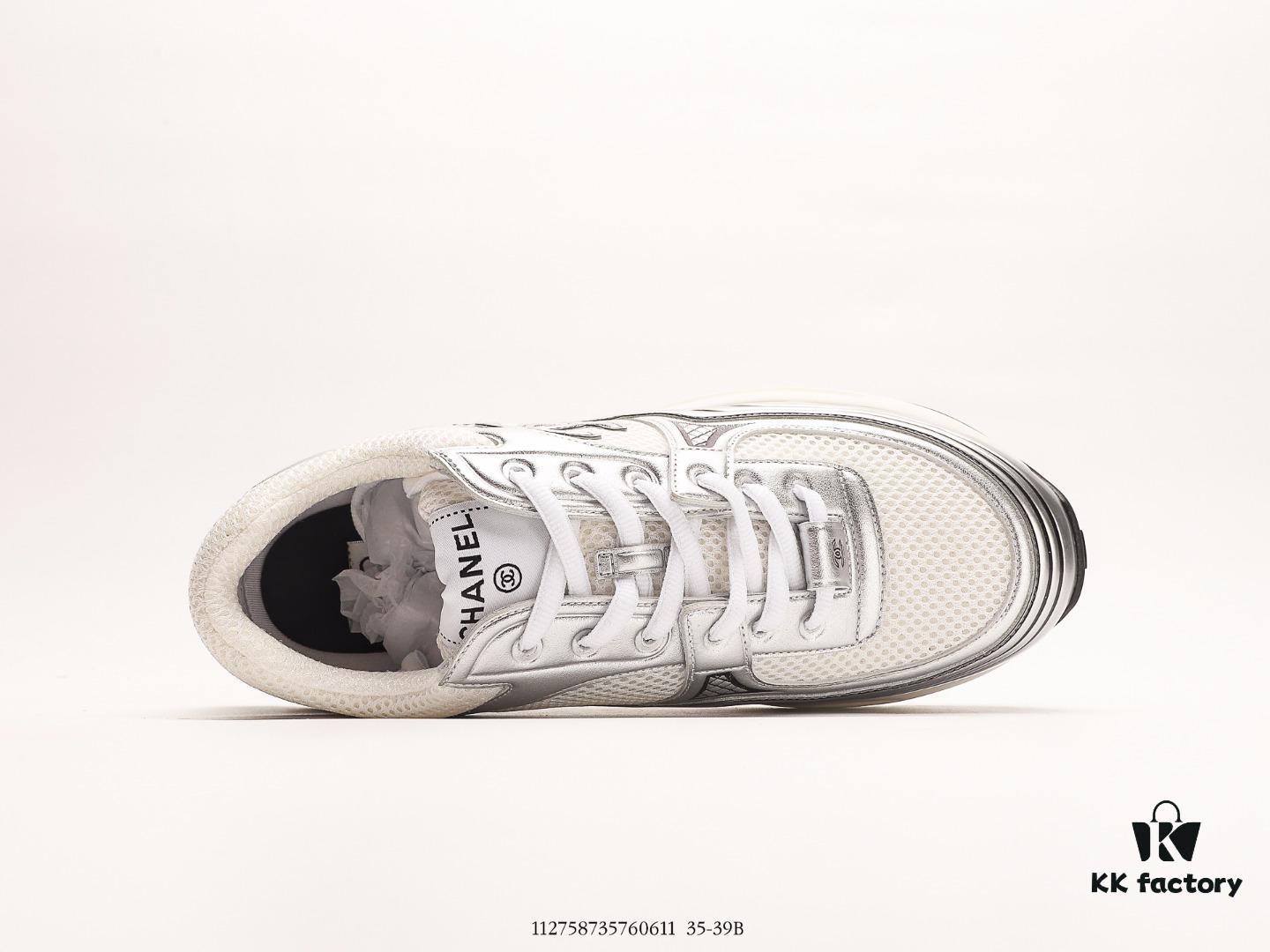 Chanel 2023 Logo Sneakers, Kruus Lightweight Retro Daddy Shoes, Futuristic Metallic Style, Original Mold Design with Strong Texture and Tight Lines, 3.5cm Thick Sole