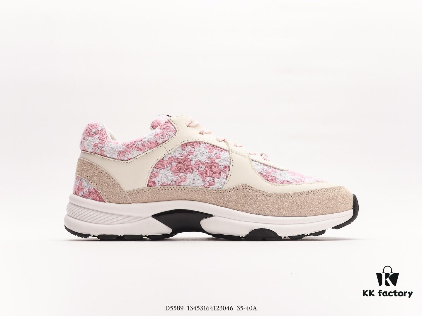 Chanel 2023 Logo Sneakers, Kruus Lightweight Retro Dad Shoes, Futuristic Metallic Style, Original Mold Design with Enhanced Texture and Refined Silhouette