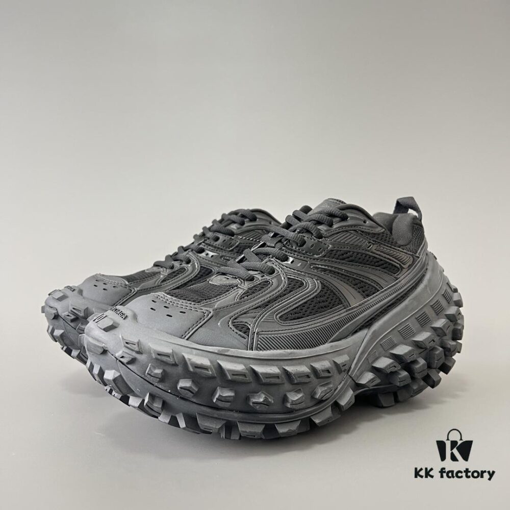 BALENCIAGA Defender Rubber Platform Sneakers Unisex Black Tire-Derived Design