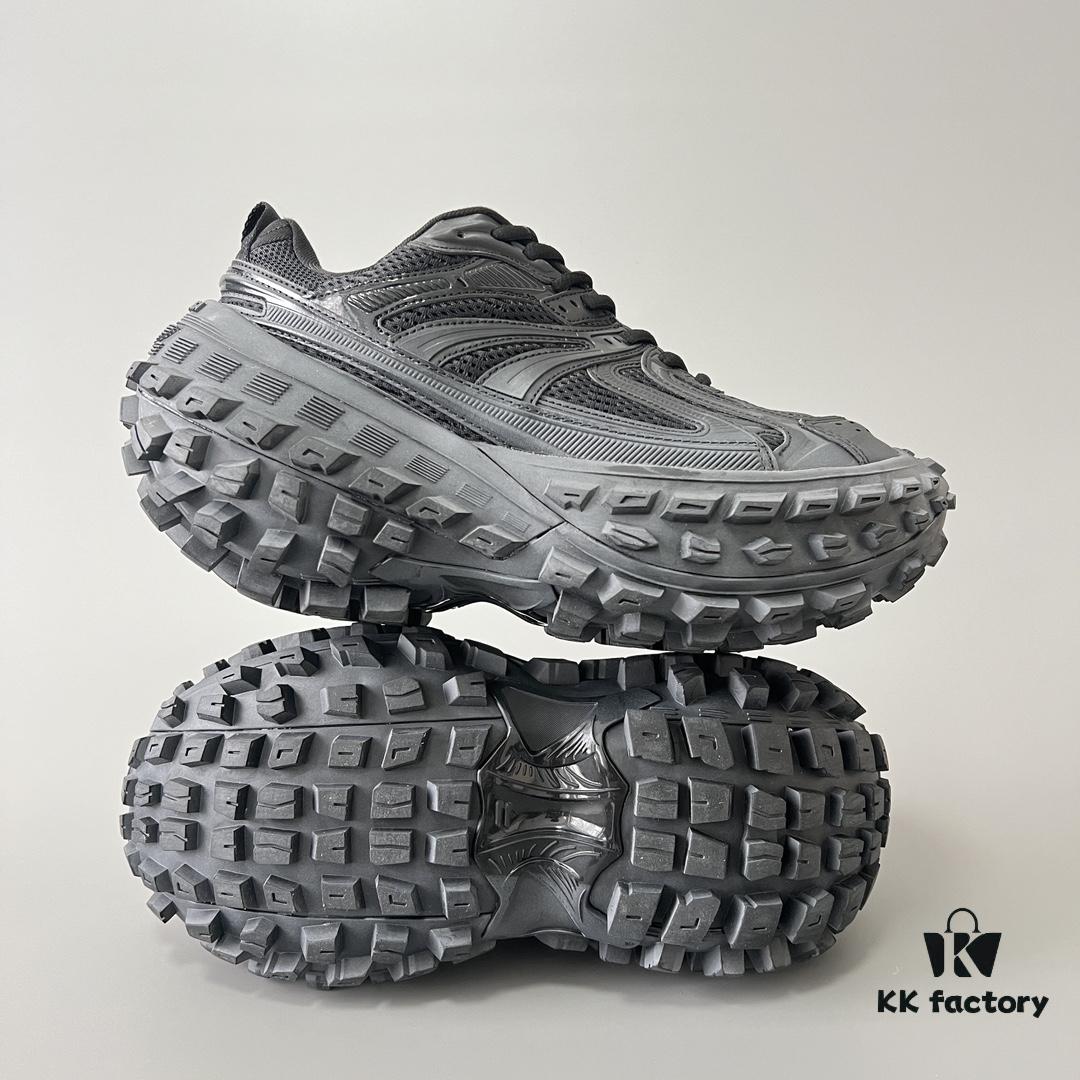 BALENCIAGA Defender Rubber Platform Sneakers Unisex Black Tire-Derived Design