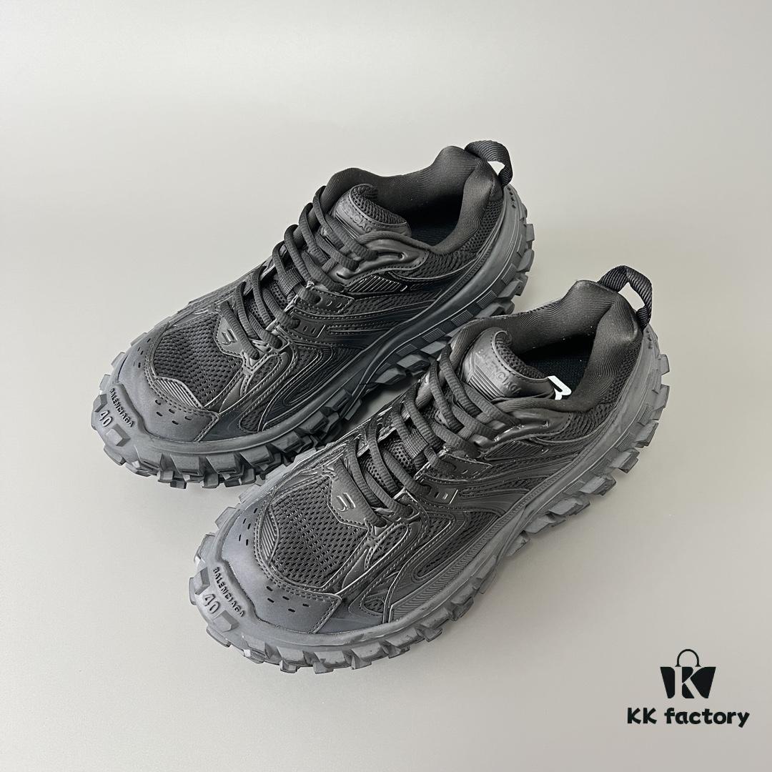 BALENCIAGA Defender Rubber Platform Sneakers Unisex Black Tire-Derived Design