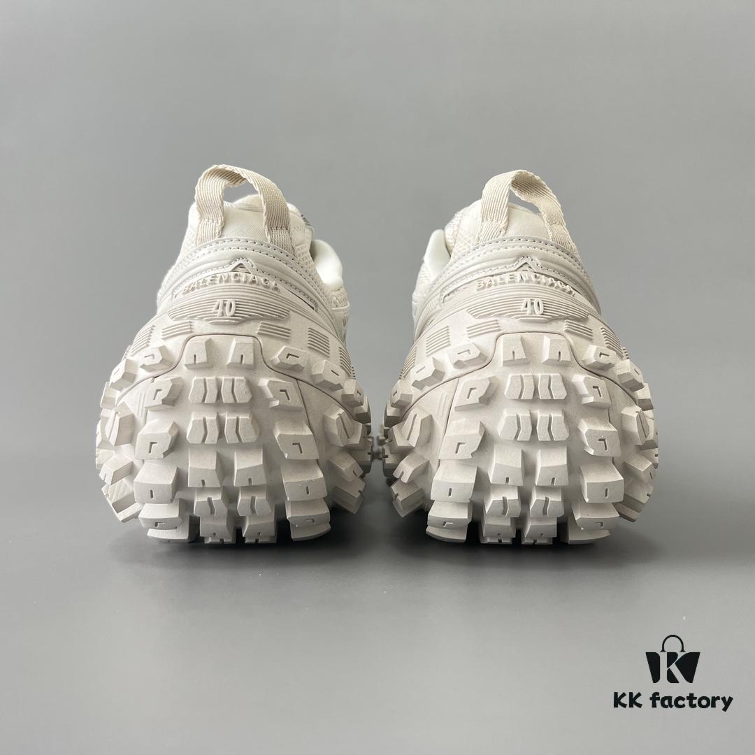 BALENCIAGA Defender Silver Tire Dad Sneakers Unisex