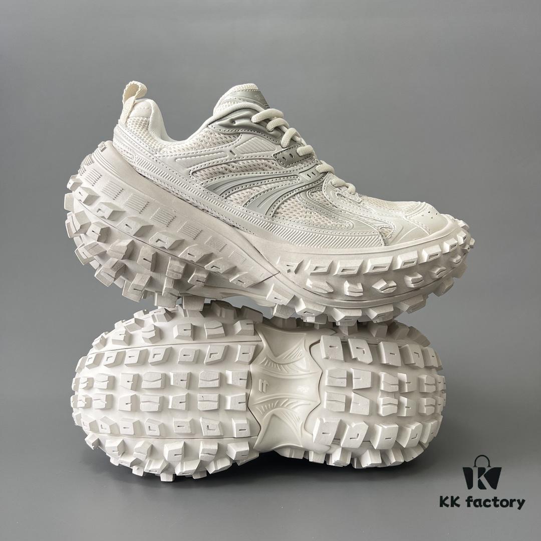 BALENCIAGA Defender Silver Tire Dad Sneakers Unisex