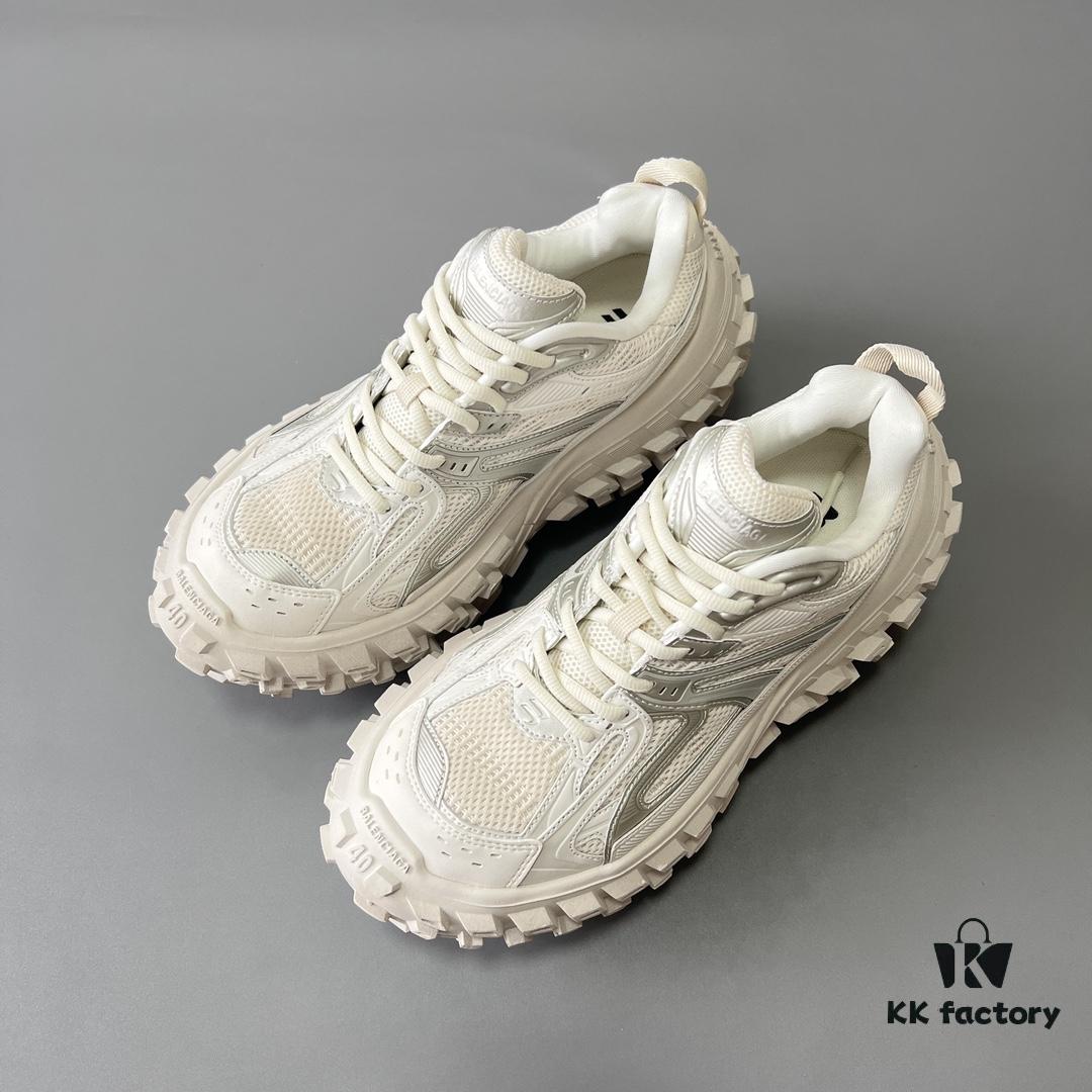 BALENCIAGA Defender Silver Tire Dad Sneakers Unisex