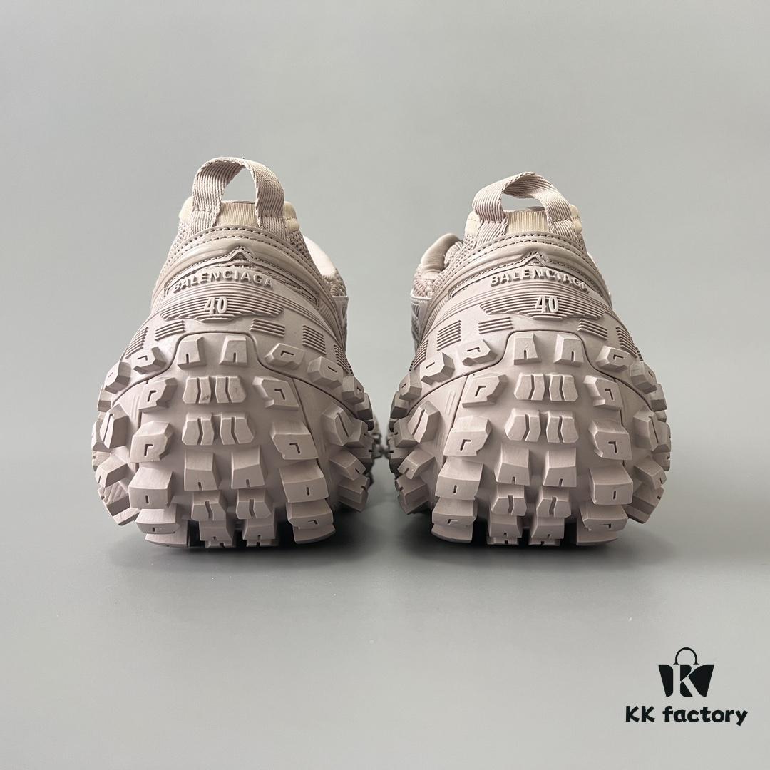 BALENCIAGA Defender Brown Tire Rubber Platform Sneakers Unisex