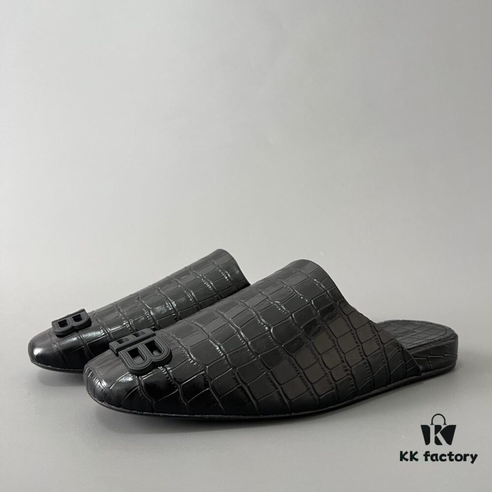 Balenciaga Crocodile-Textured Leather Flat Slip-On Fashion Sandals in Black