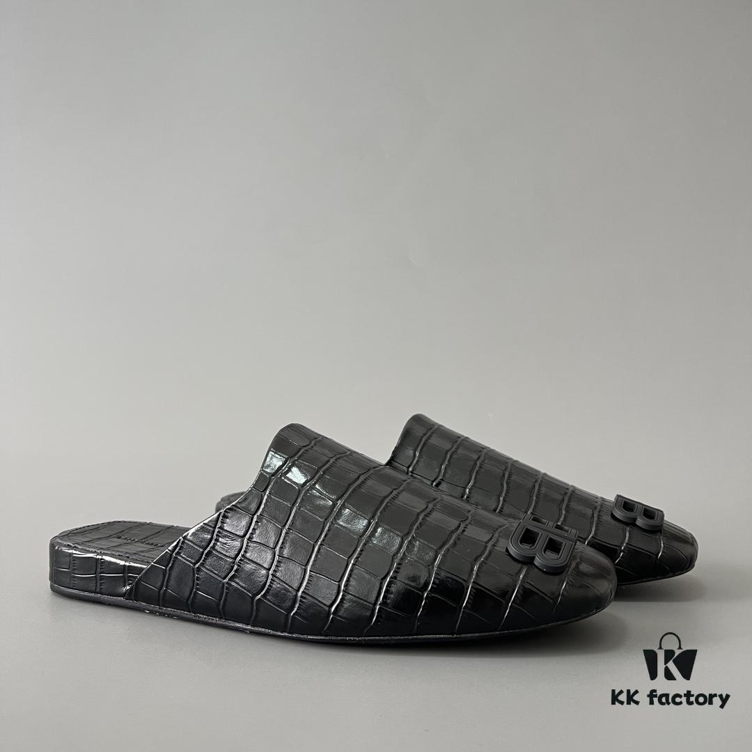 Balenciaga Crocodile-Textured Leather Flat Slip-On Fashion Sandals in Black