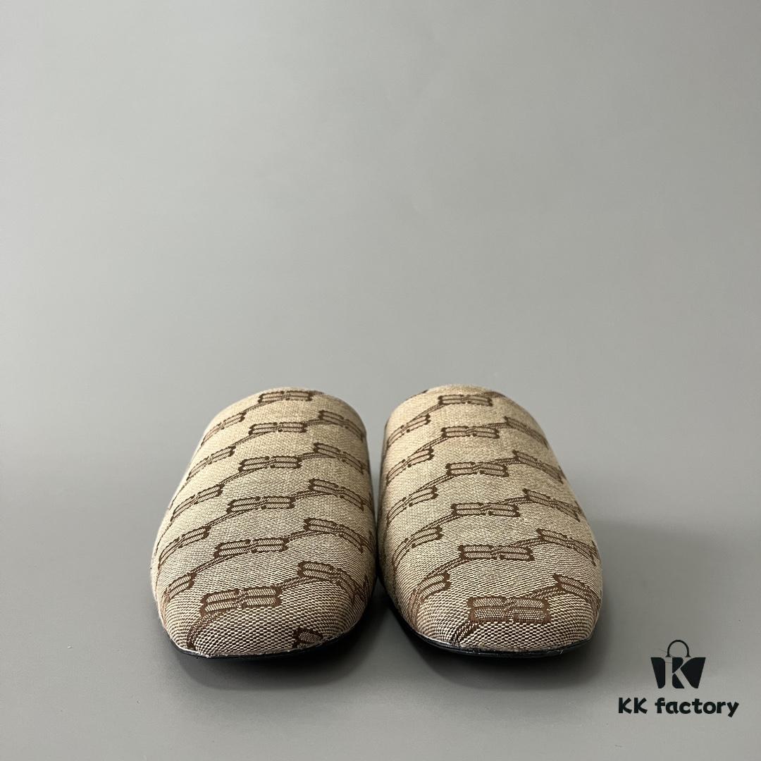 Balenciaga Cozy Flat Slip-on Fashion Sandals