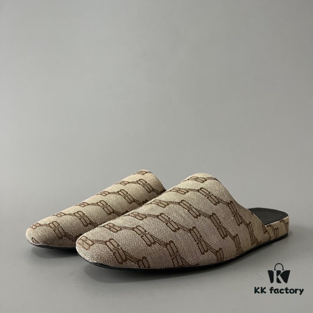 Balenciaga Cozy Flat Slip-on Fashion Sandals