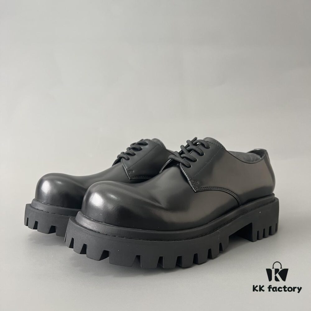 Balenciaga Sergent Derby Shoes in Black Split-Pearl Calfskin