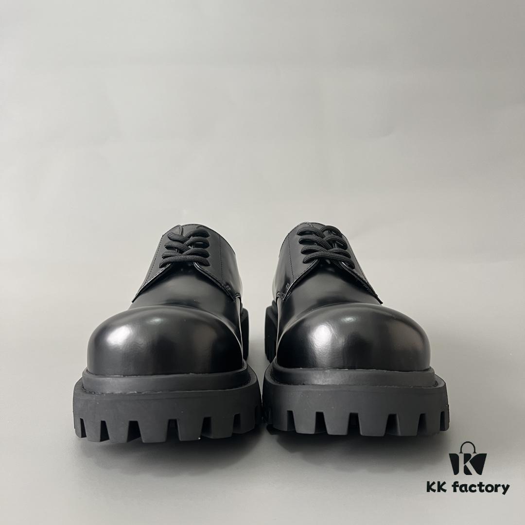 Balenciaga Sergent Derby Shoes in Black Split-Pearl Calfskin