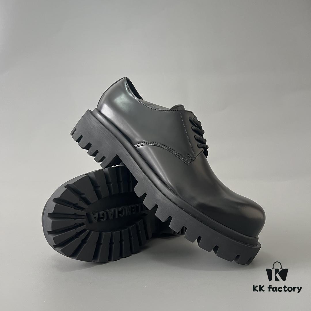 Balenciaga Sergent Derby Shoes in Black Split-Pearl Calfskin