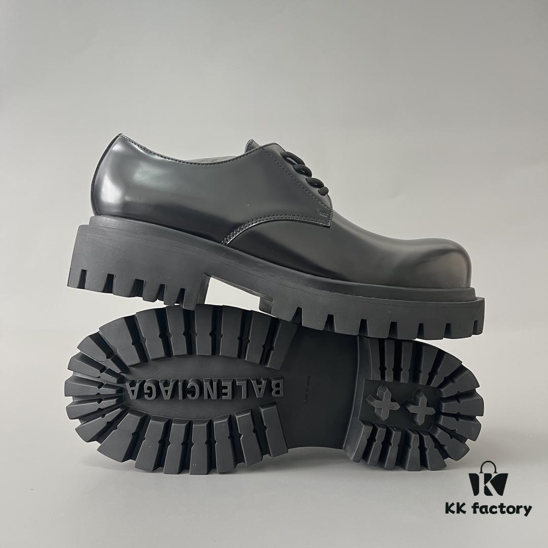 Balenciaga Sergent Derby Shoes in Black Split-Pearl Calfskin