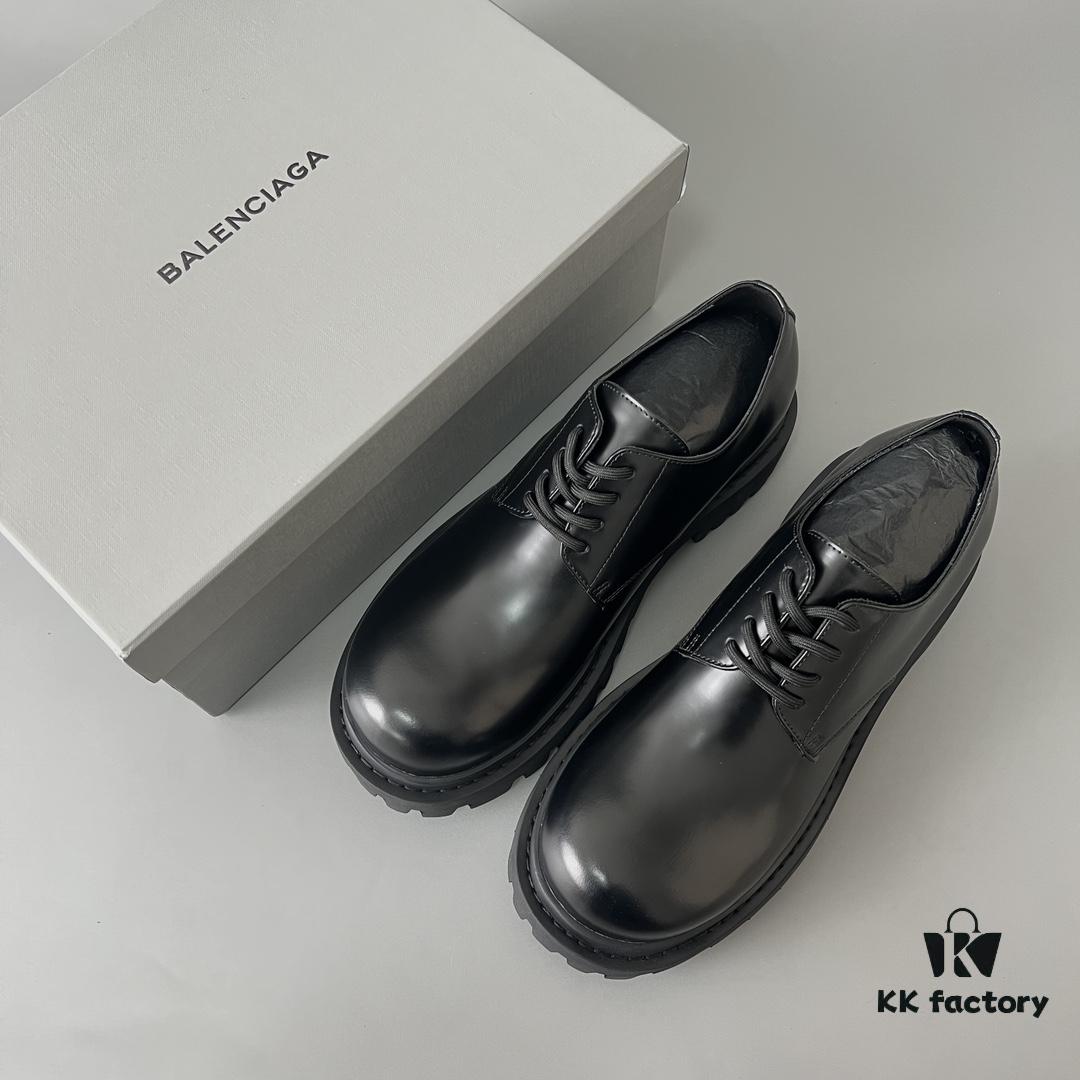 Balenciaga Sergent Derby Shoes in Black Split-Pearl Calfskin