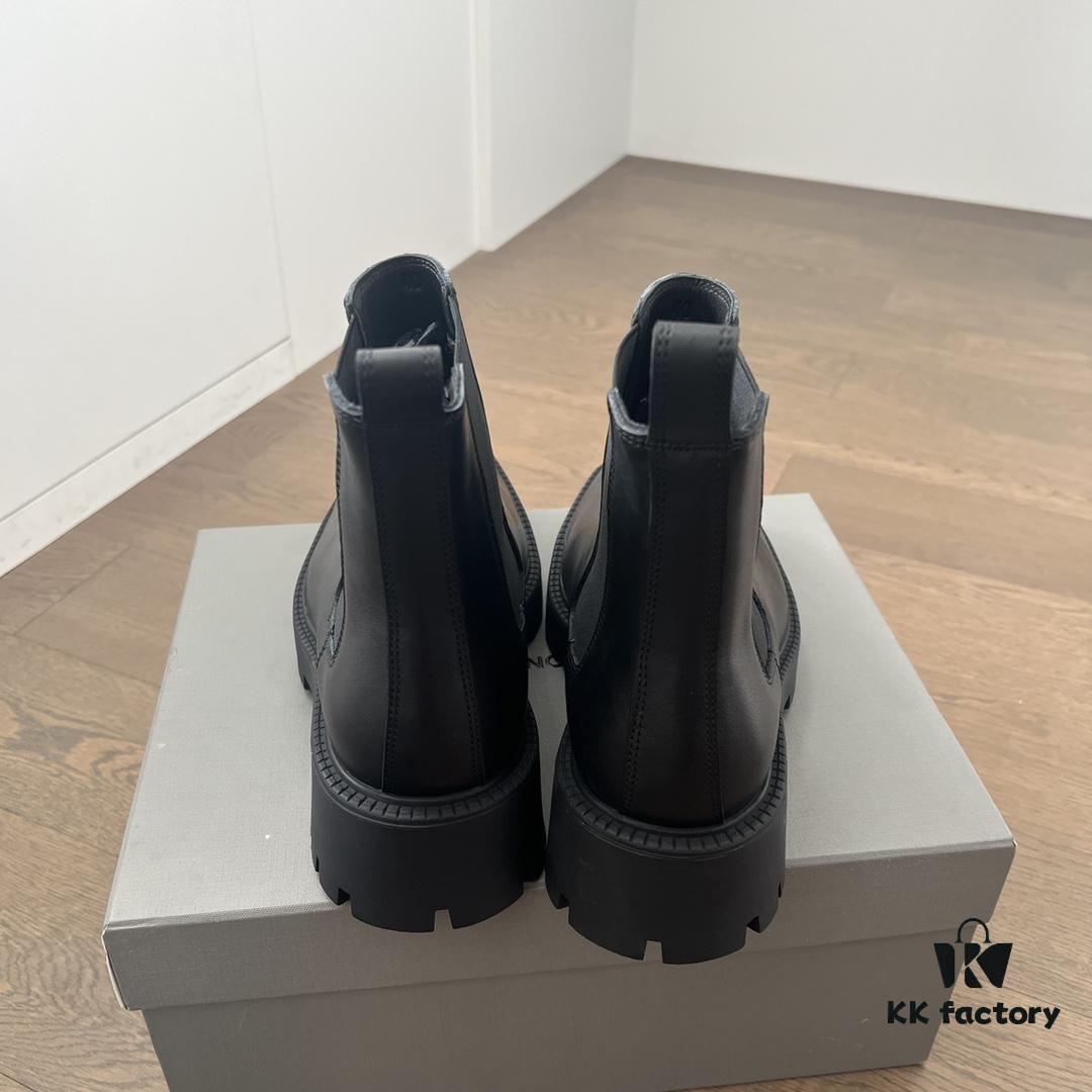Balenciaga Paris Rhino Chelsea Ankle Boots, Durable British Style, Mid-Cut Chukka Boots