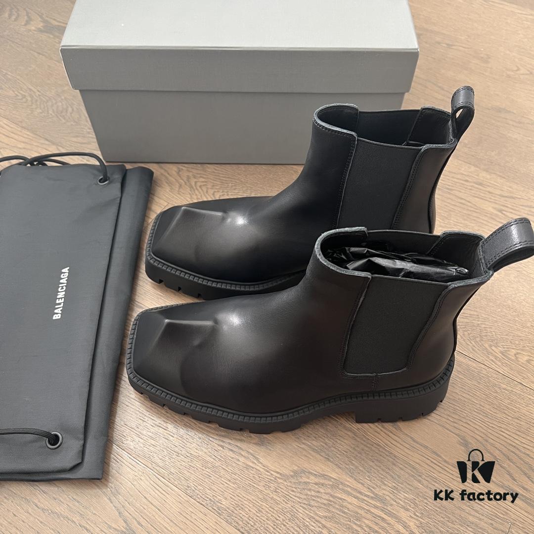 Balenciaga Paris Rhino Chelsea Ankle Boots, Durable British Style, Mid-Cut Chukka Boots