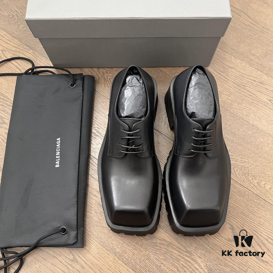 Balenciaga Trooper 4-Eyelet Lace-Up Platform Square-Toe Derby Shoes