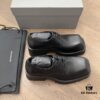 Balenciaga Trooper 4-Eyelet Lace-Up Platform Square-Toe Derby Shoes