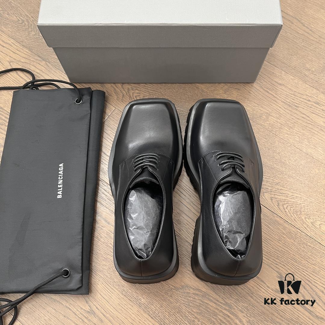 Balenciaga Trooper 4-Eyelet Lace-Up Platform Square-Toe Derby Shoes