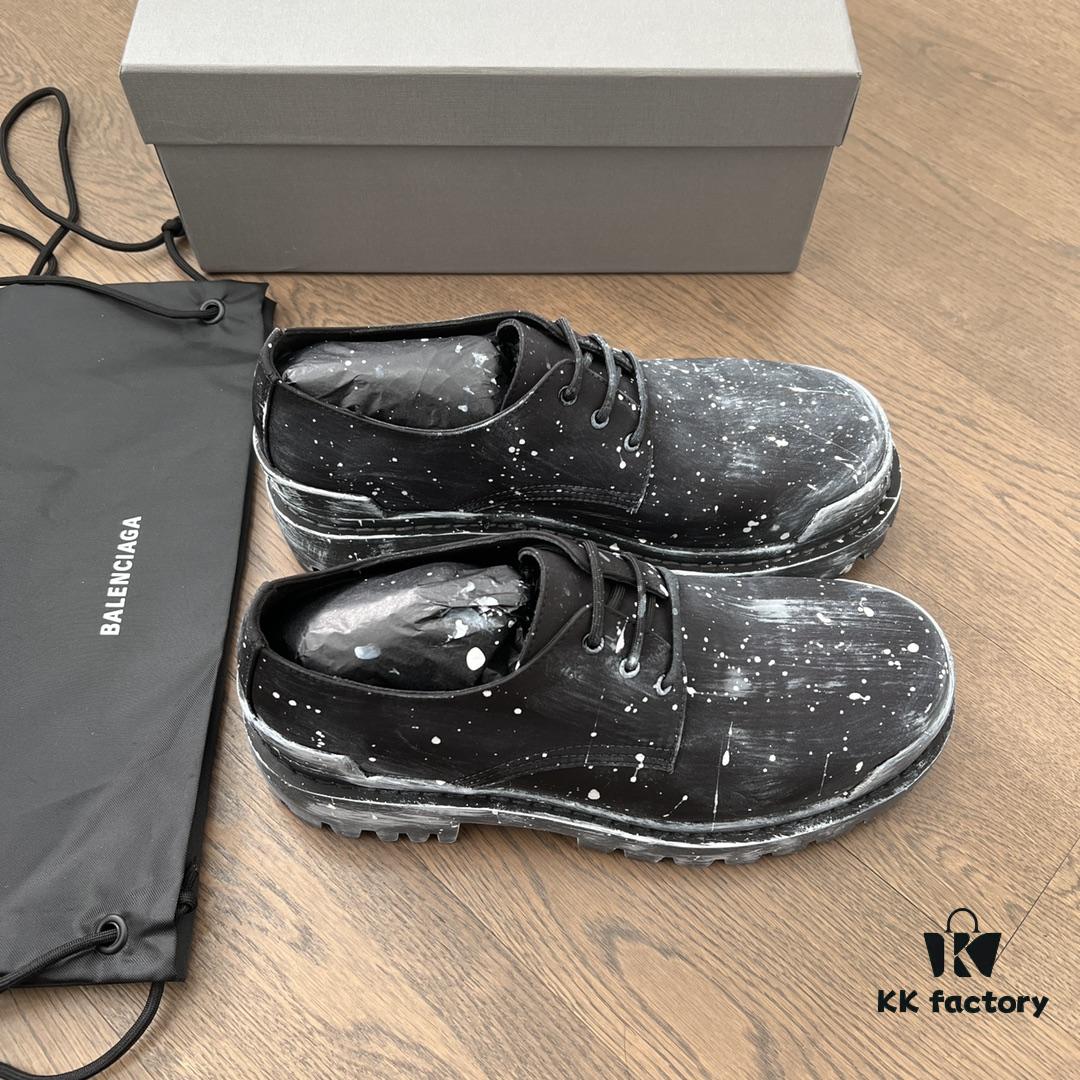 Balenciaga Strike Low-top Lace-up Three-eyelet in Asphalt Color