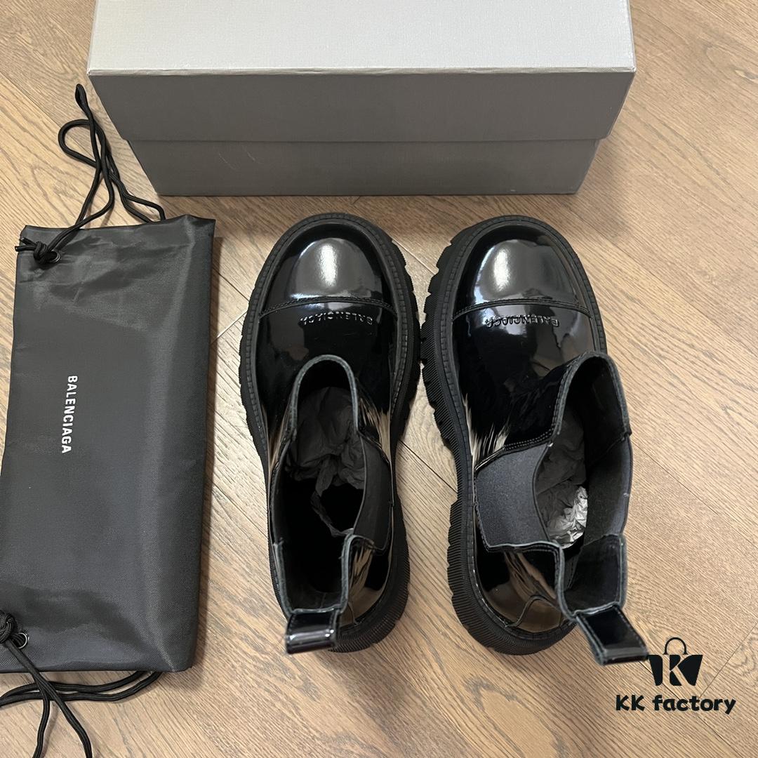 Balenciaga Tractor Outsole Split Pearl Calfskin Thick-Soled Short Boots