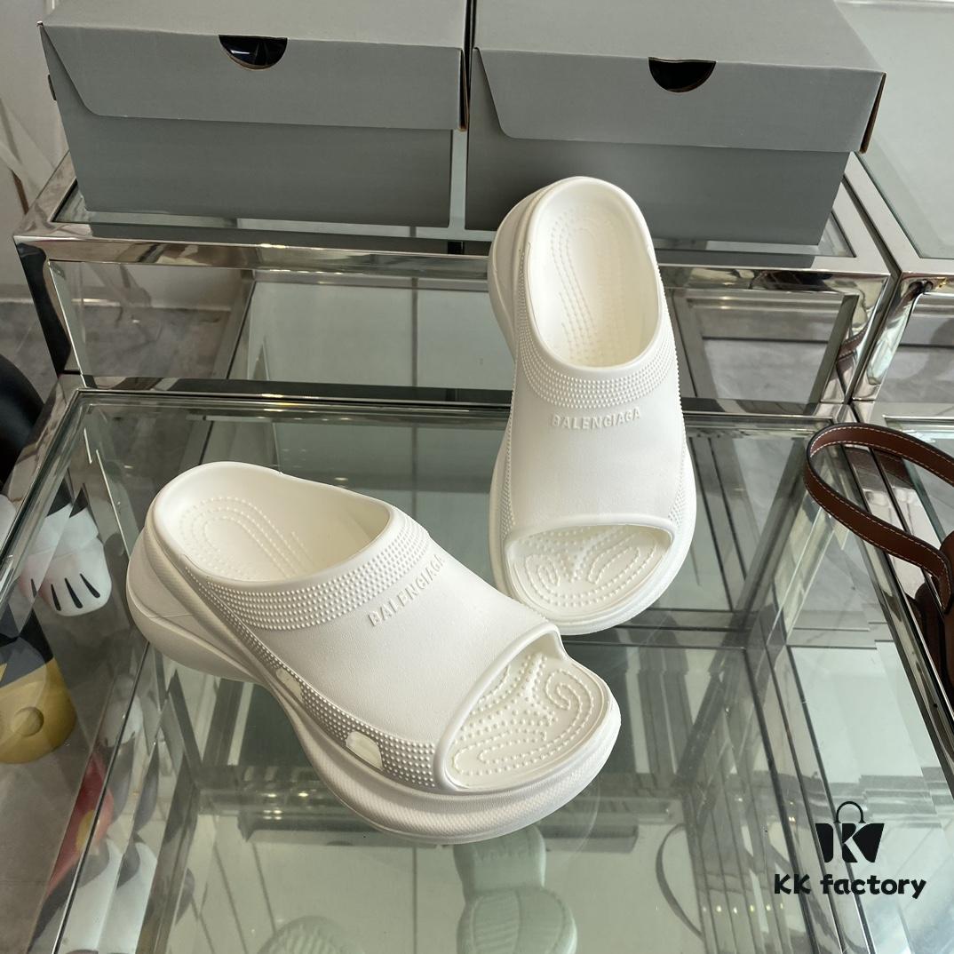 Balenciaga x Crocs Slides - Extremely Comfortable, Perfect for Bare Legs, High Fashion Appeal with Added Height and Ultimate Comfort – A Blogger's Must-Have