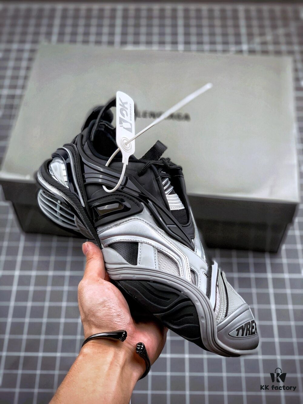 OK Original Version Balenciaga 5.0 Series Fifth Generation Black Gray Tyrex Sneaker Bicol Or Rubber/Mesh/Not Wash Black