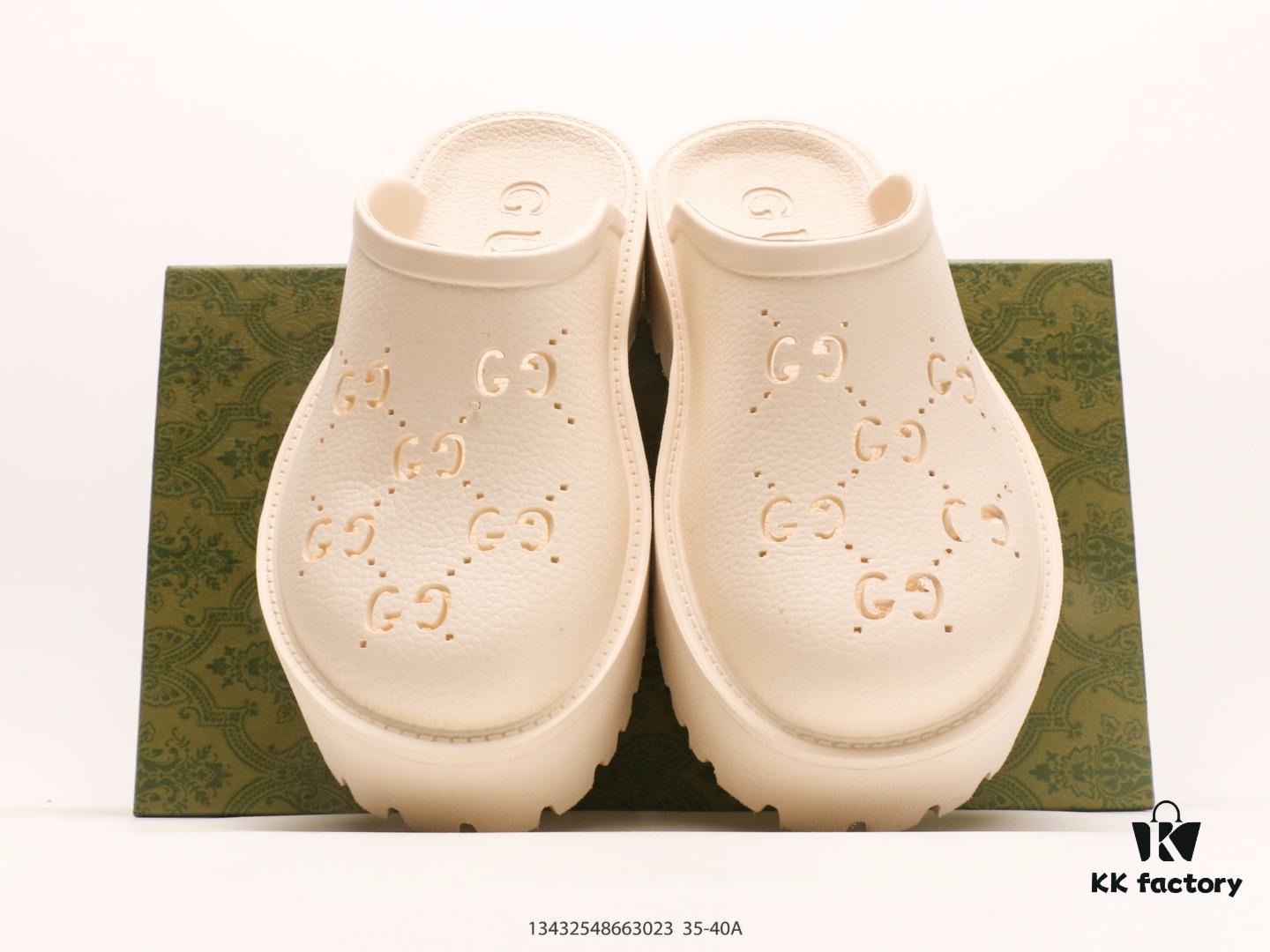 Gucci Comfortable and Versatile Platform Slide Sandals with Chunky Heel