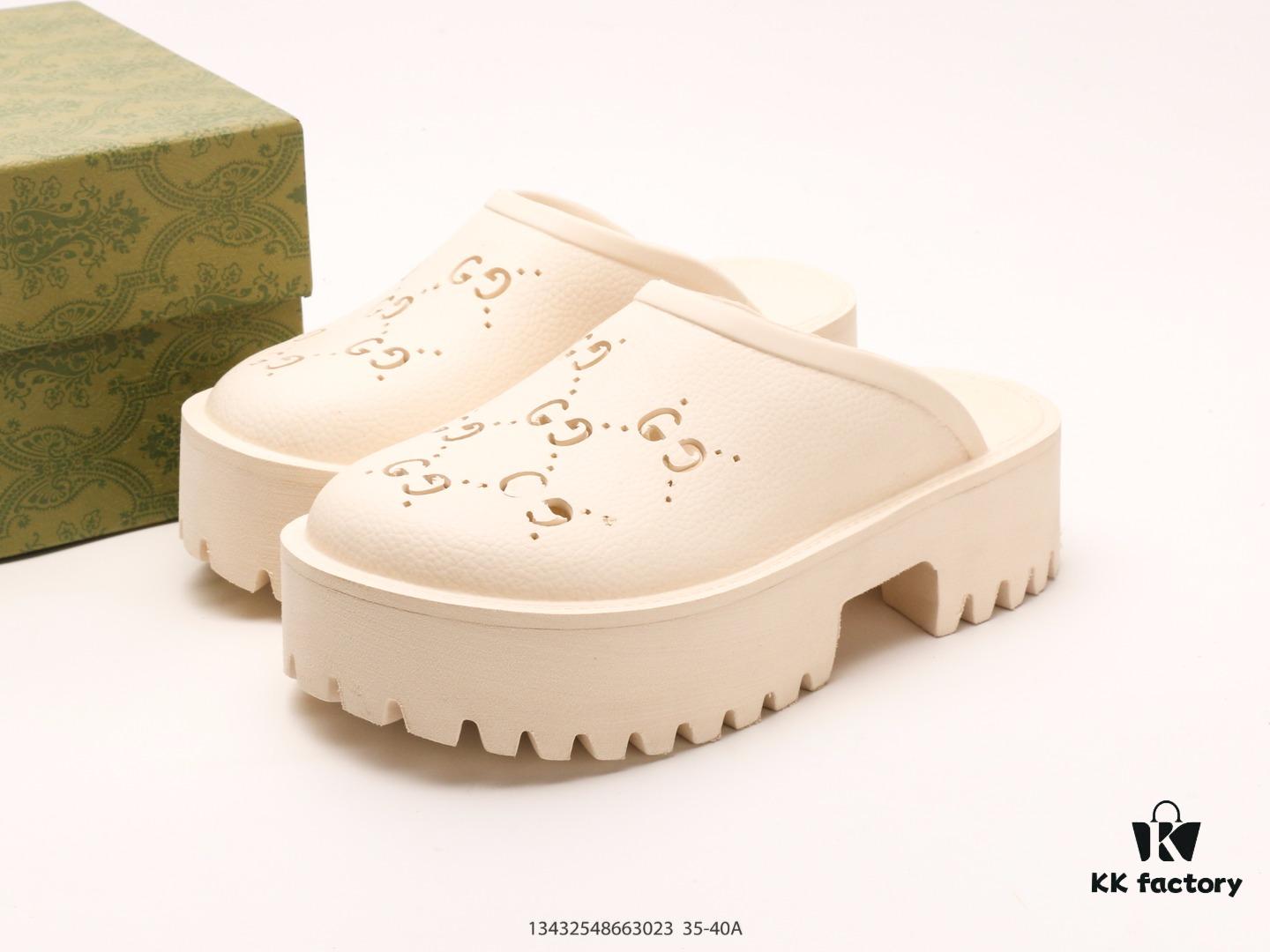 Gucci Comfortable and Versatile Platform Slide Sandals with Chunky Heel