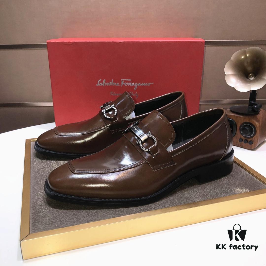 Salvatore Ferragamo New Arrival 🍃 Authentic European Style 🔰 Pleasing to the Eye 😍 Designed for Durability and Shape Retention 🌀 Crafted Using Traditional Techniques with Innovative Touches 💪 Premium Genuine Lamb Leather ♻ Smooth, Natural, and Exceptionally Lustrous ⭐ Imported Cowhide