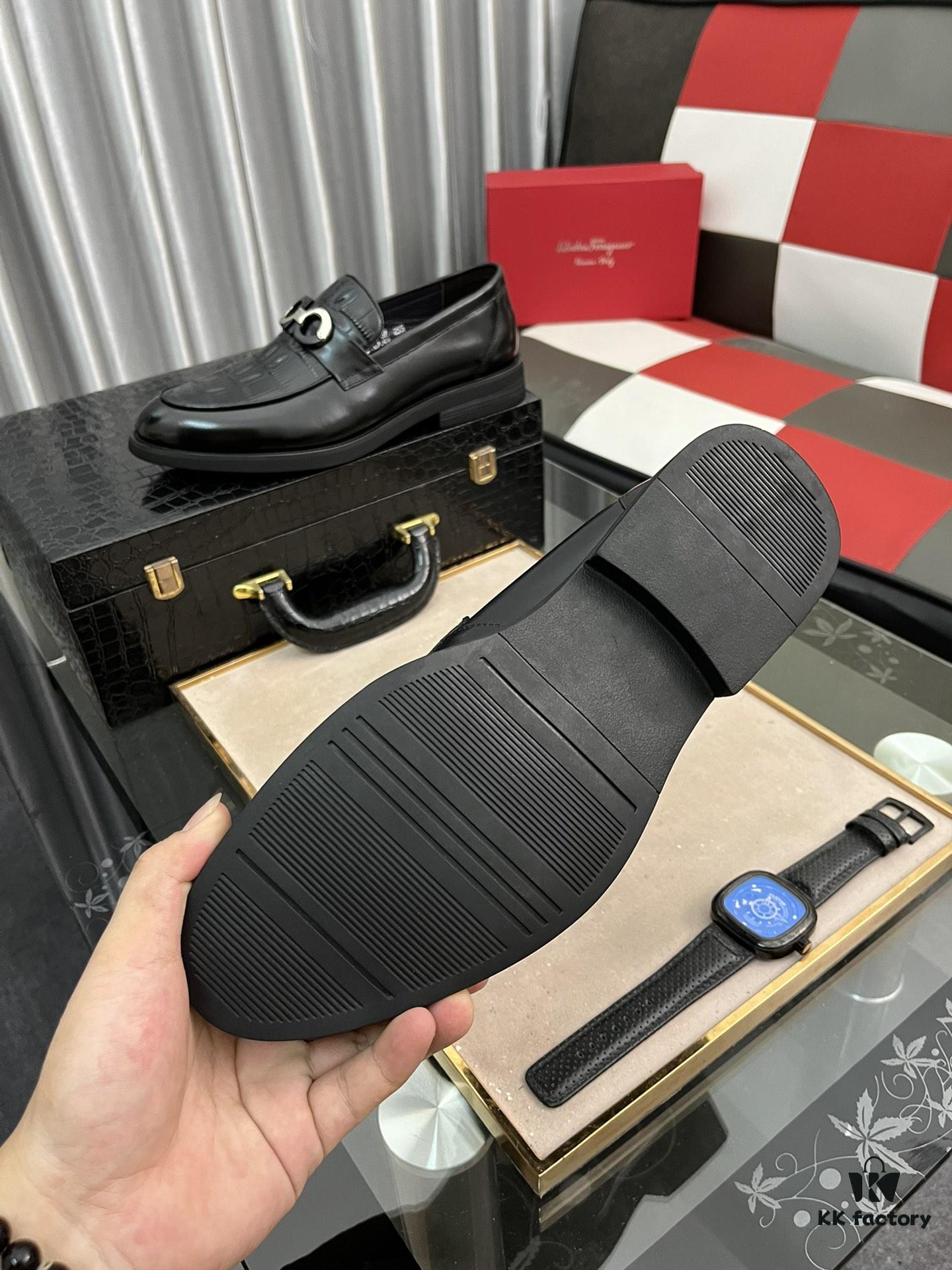 【Ferragamo】 Hong Kong Original Quality Loafers, Premium Italian Glossy Leather Men's Slip-on Casual Shoes, Top-Grade Lamb Lining, Non-slip Durable Rubber Sole