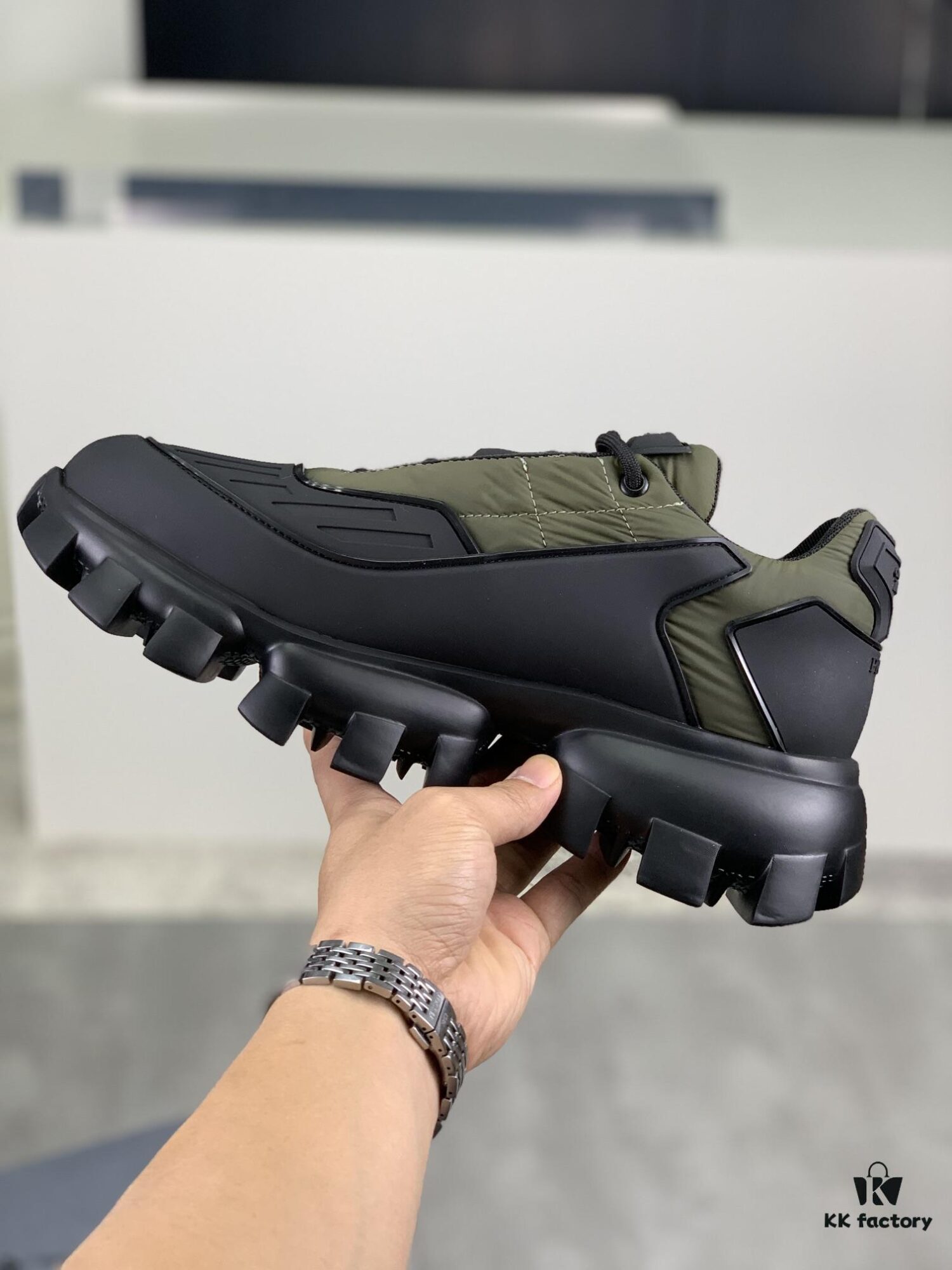 High-Quality PRADA Men's Shoes 2021 Latest Official Website Release, 1:1 Replication, Hong Kong Counter Synchronized, Runway Same Style