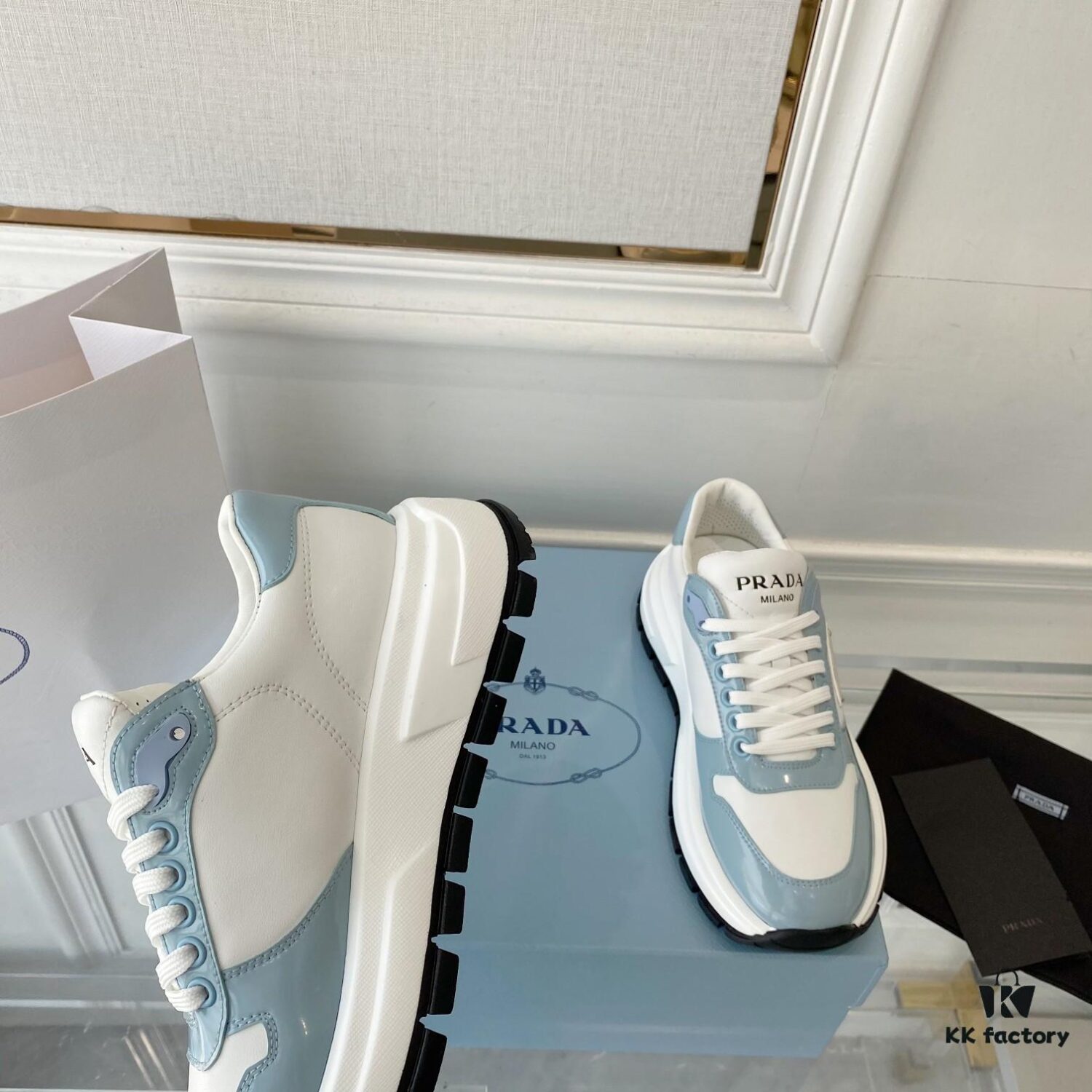 PRADA 2022 SS New Arrival Plada Women's Flat Shoes, Fashionable and Versatile Style, Premium Suede Calfskin with Original Fabric, Triangle Logo, TPU Durable Outsole, Lambskin Lining for Comfort and Breathability