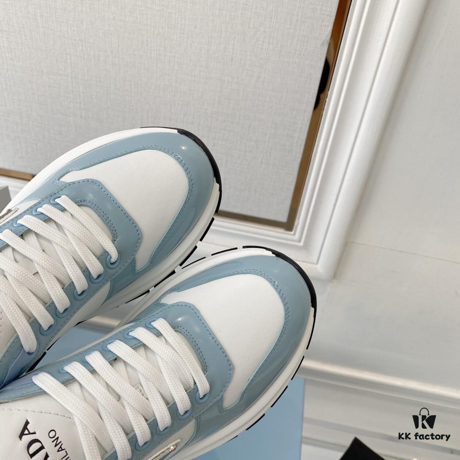 PRADA 2022 SS New Arrival Plada Women's Flat Shoes, Fashionable and Versatile Style, Premium Suede Calfskin with Original Fabric, Triangle Logo, TPU Durable Outsole, Lambskin Lining for Comfort and Breathability