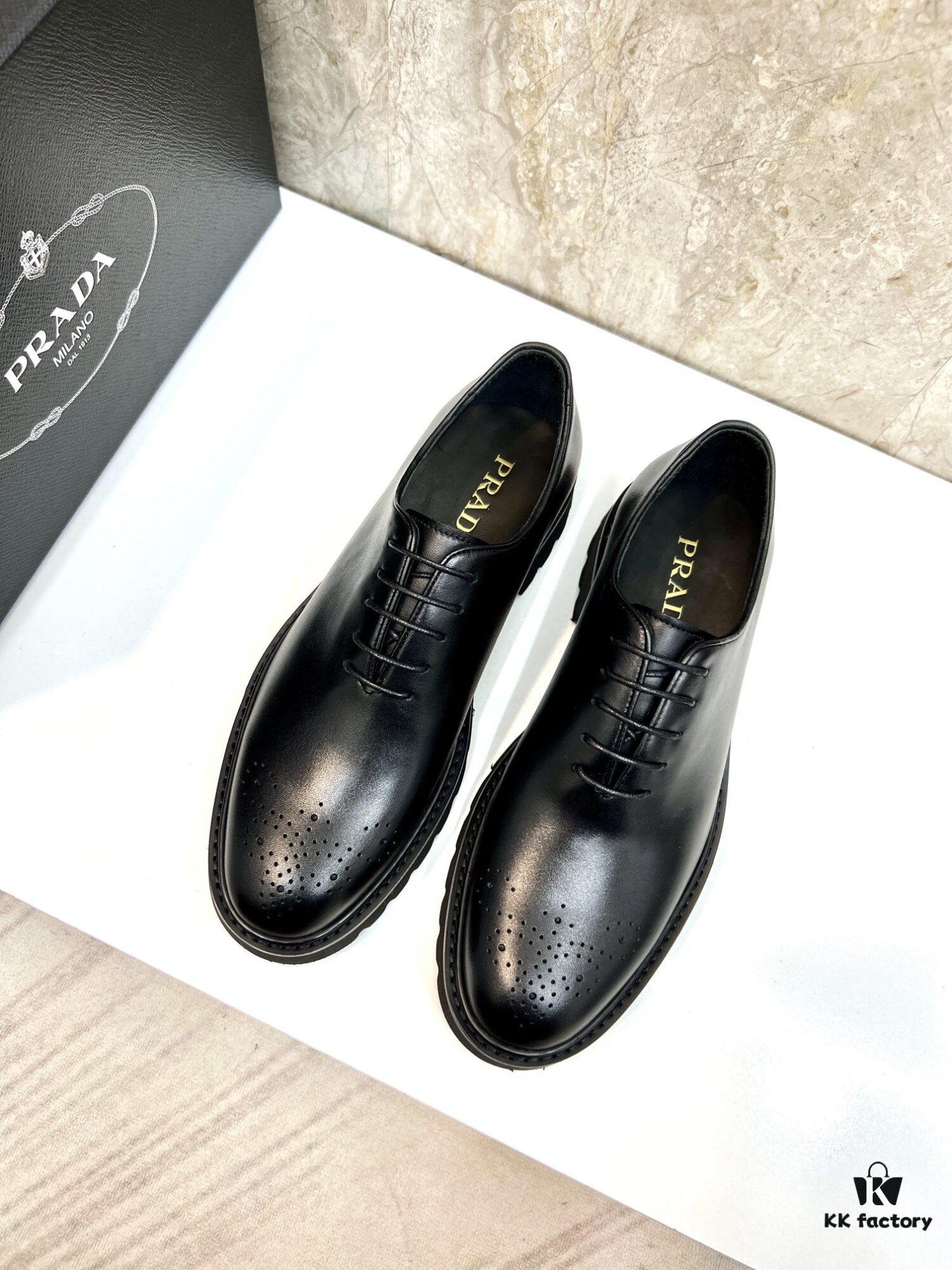 PRADA High-Quality Men's Fashion Dress Shoes, Slip-On Style, Premium Cowhide Leather, Rubber Sole, British Style, European and American Trend
