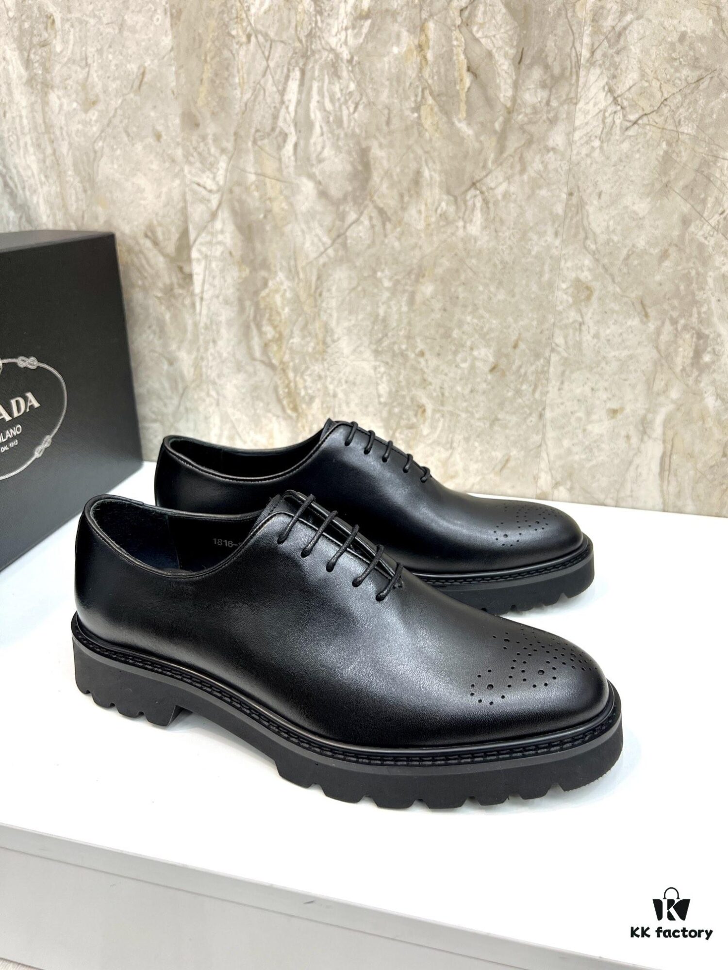 PRADA High-Quality Men's Fashion Dress Shoes, Slip-On Style, Premium Cowhide Leather, Rubber Sole, British Style, European and American Trend