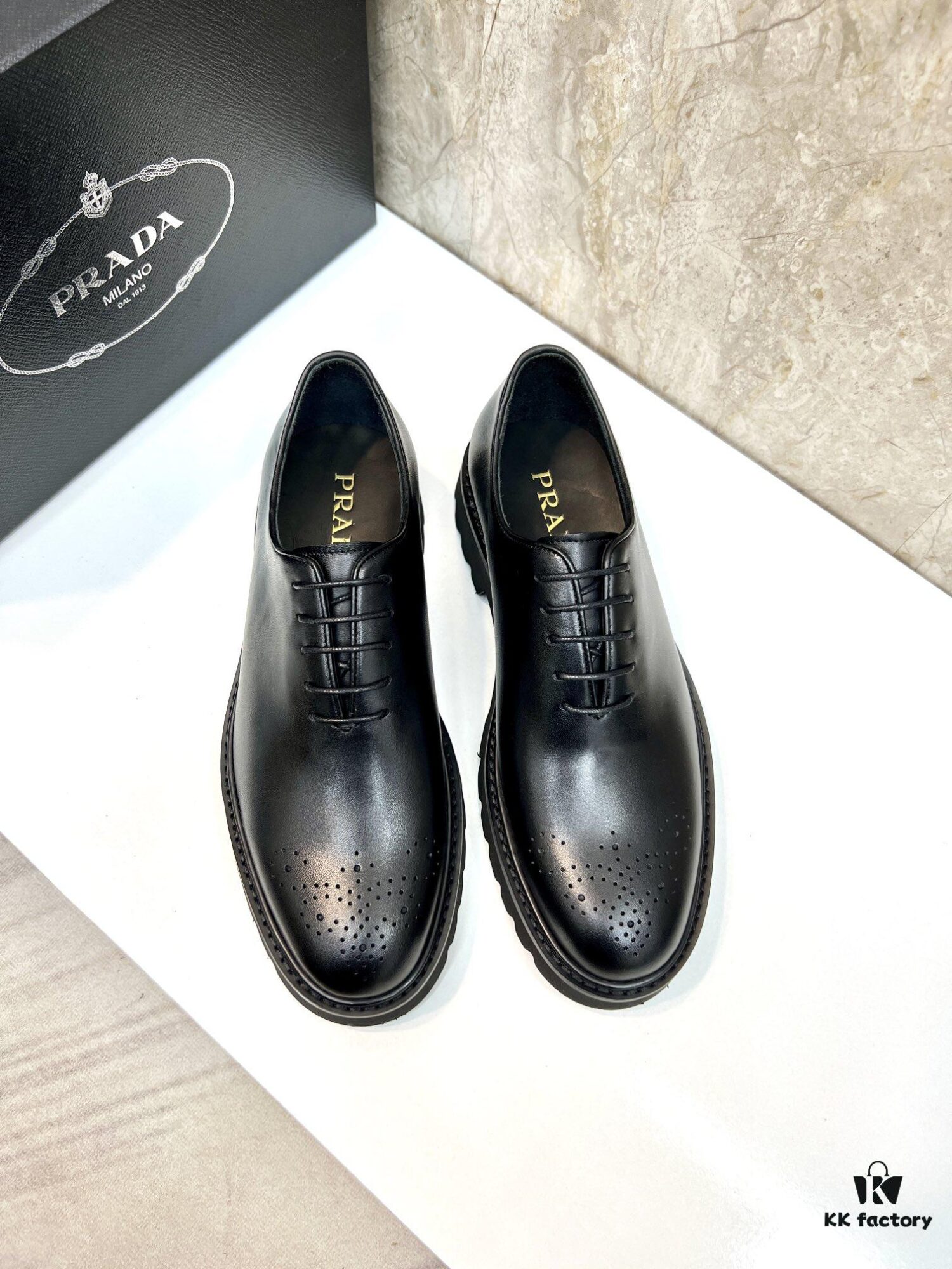 PRADA High-Quality Men's Fashion Dress Shoes, Slip-On Style, Premium Cowhide Leather, Rubber Sole, British Style, European and American Trend