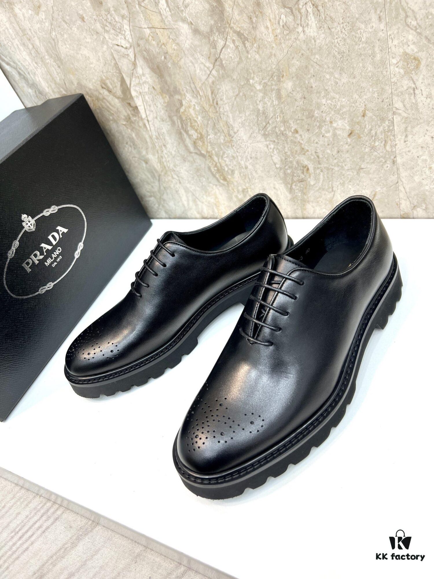 PRADA High-Quality Men's Fashion Dress Shoes, Slip-On Style, Premium Cowhide Leather, Rubber Sole, British Style, European and American Trend