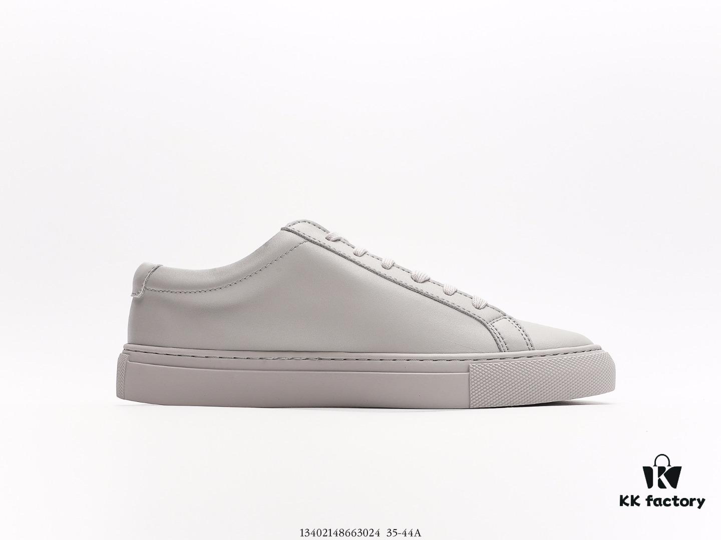 Givenchy Givenchy from the French designer Hubert de Givenchy, the brand spirit imbued at the founding of Givenchy. #GlueFreeTechnology #UpperMadeOfOriginalMatteSilkCalfLeather #InsoleAndLiningMadeOfOriginalMatteLeather The most desirable all-season white sneakers of 2019
