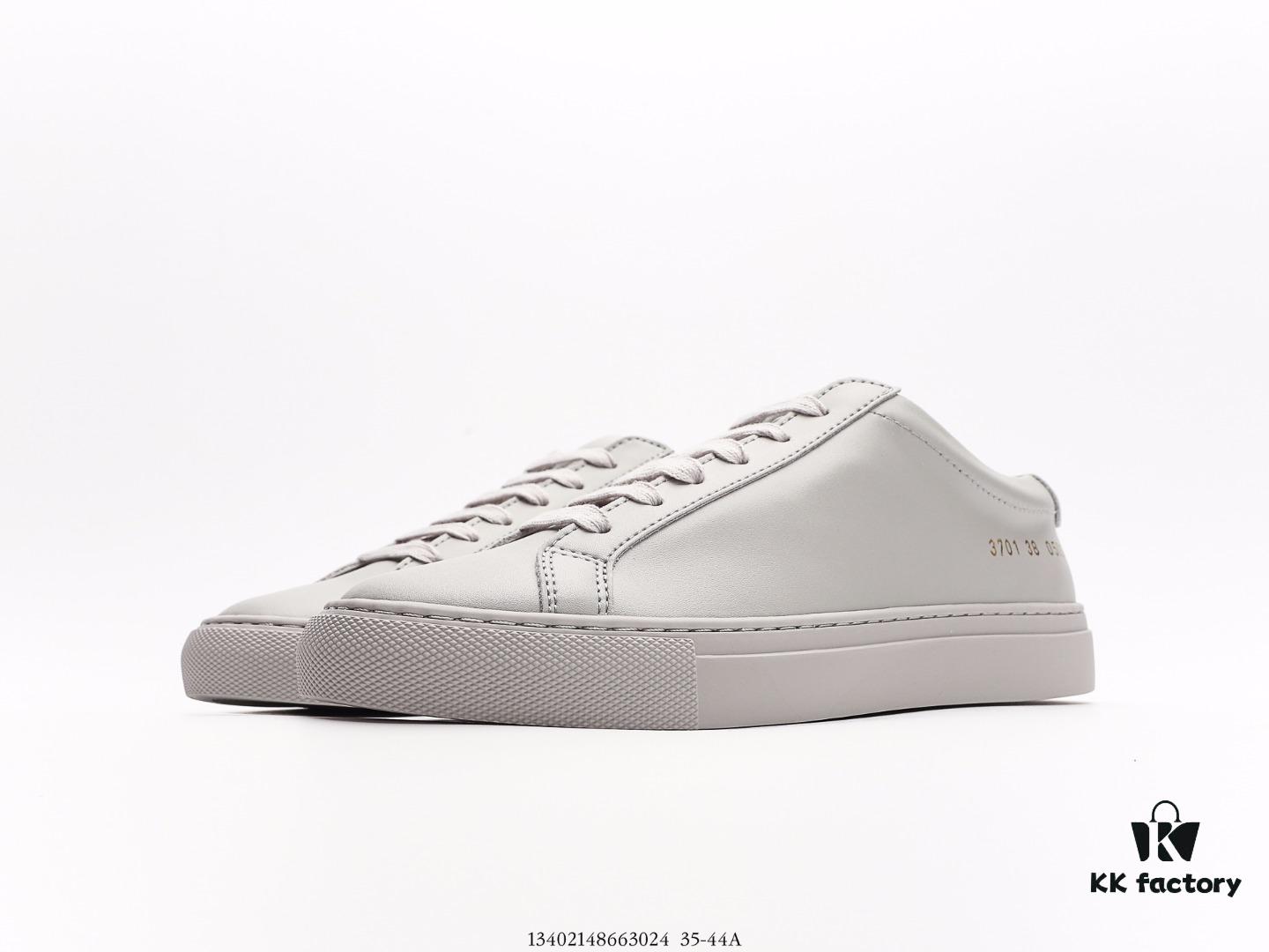 Givenchy Givenchy from the French designer Hubert de Givenchy, the brand spirit imbued at the founding of Givenchy. #GlueFreeTechnology #UpperMadeOfOriginalMatteSilkCalfLeather #InsoleAndLiningMadeOfOriginalMatteLeather The most desirable all-season white sneakers of 2019