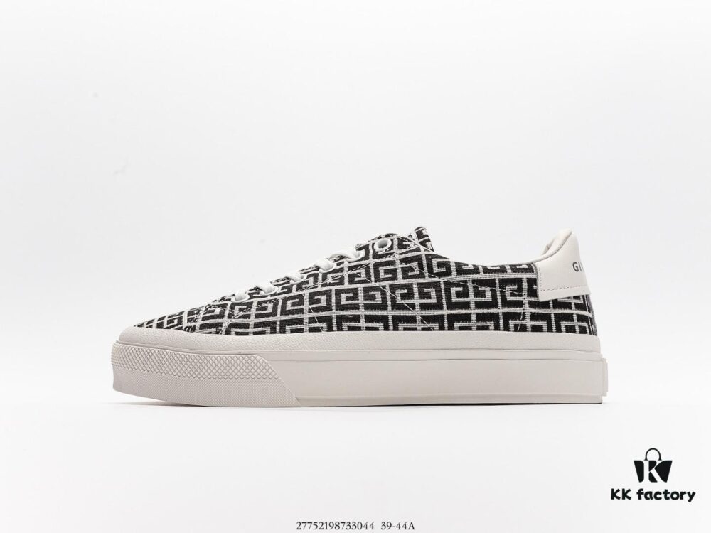 Givenchy Givenchy from France, founded by designer Hubert de Givenchy, embodies the brand's original spirit. #ZeroGlueTechnology #UpperMadeOfOriginalMatteSilkCalfLeather #HeelLiningAndInsoleMadeOfOriginalMatteLeather The most desirable all-season white sneakers in 2019