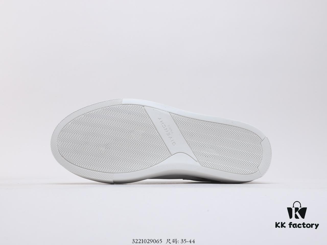 Givenchy Givenchy Fashion Casual White Sneakers Official New Color (Dark Green) Sea Shopping Proxy Purchase Designated Version Top-Tier Glueless Craftsmanship Original Size 11 Pattern Time-Consuming Research and Development Market's Best Version The First Pair of Givenchy for Autumn The Only Correct Quality Exclusive Release Top Custom Silk Calfskin at the Heel