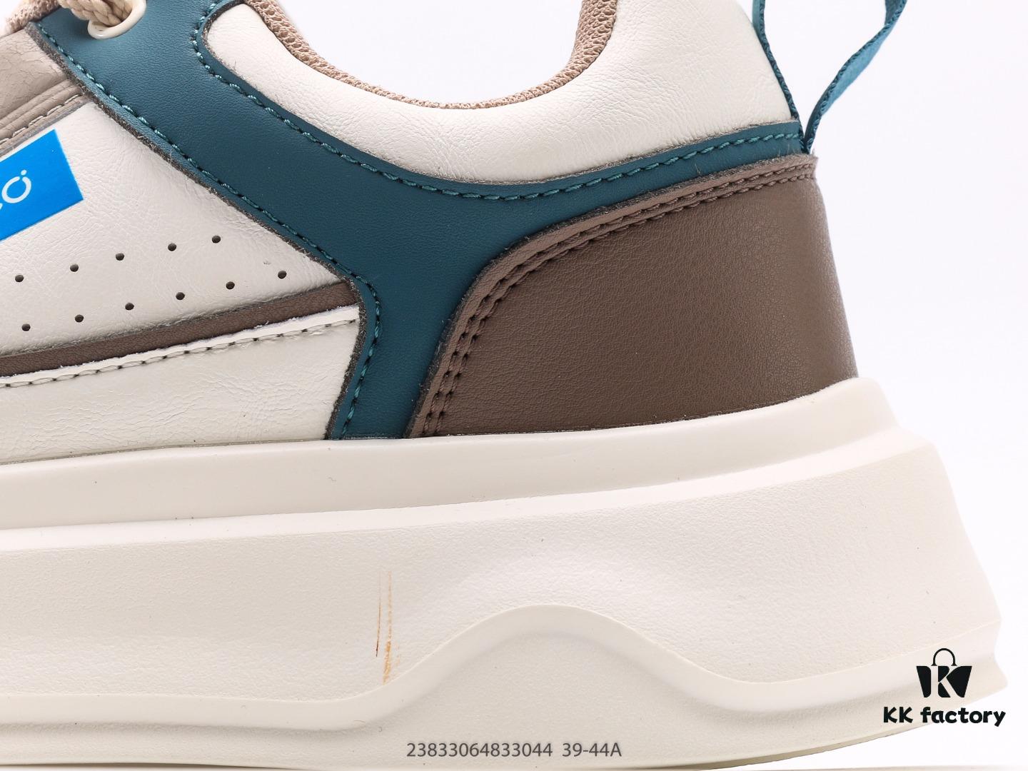 ECCO Casual Men's Shoes for Autumn, Height-Increasing Round-Toe White Sneakers, Urban Lightweight Series with Combined Full Grain and Split Cowhide Upper, Fashionable and Stylish Design, Simple Thick Lace Closure for Adjustable Fit, PU Thickened Sole with Arch and Heel Support for Comfort and Stability, Versatile and Minimalist Look