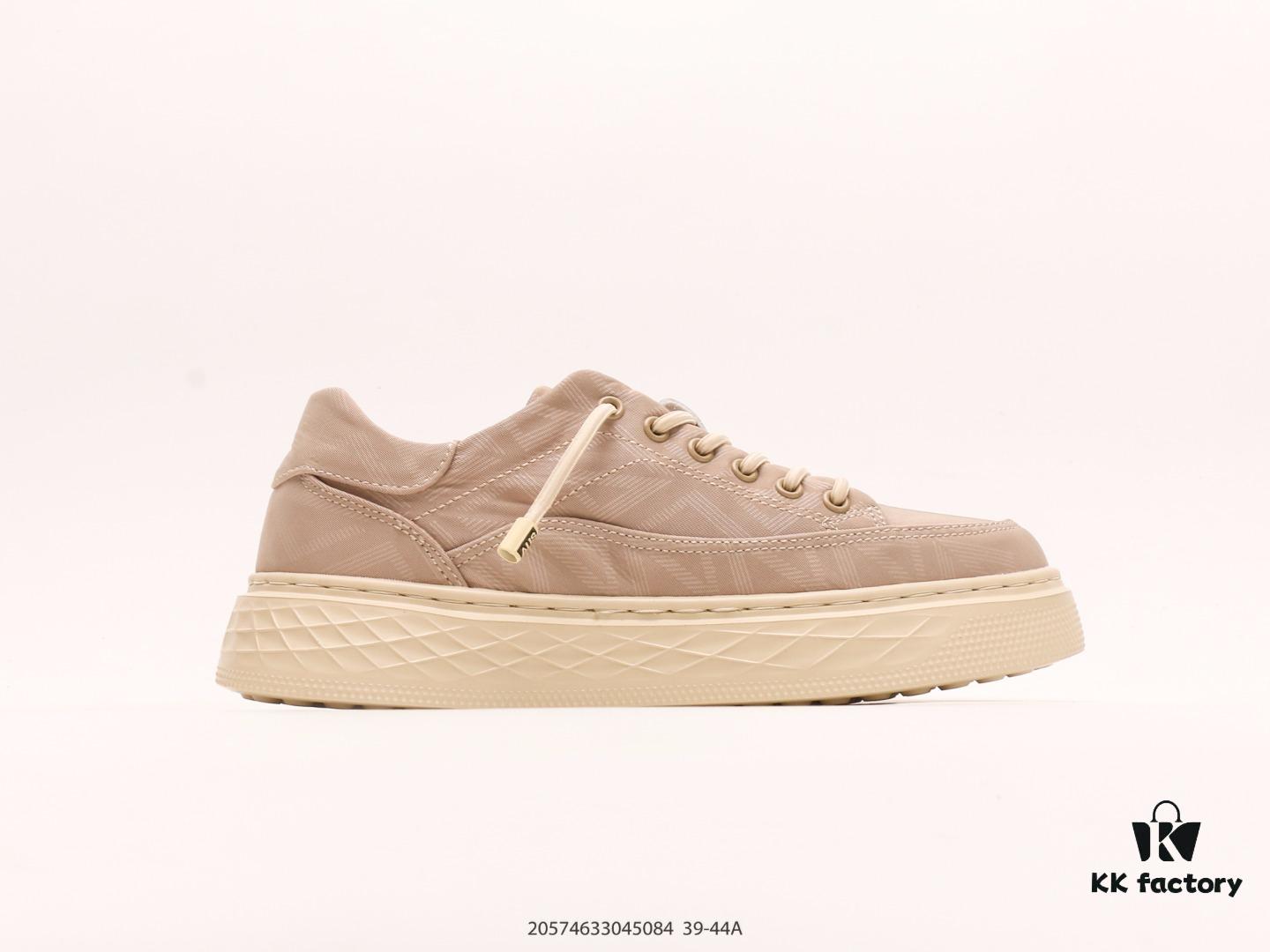 ECCO New Arrival Versatile Casual Running Shoes, Premium Uppers with Even Stitching, Clear Texture, Original Order Quality, ECCO Family Craftsmanship, High-End Fashion, Simple and Elegant Design, Slip-Resistant and Comfortable, Stylish Sporty Look