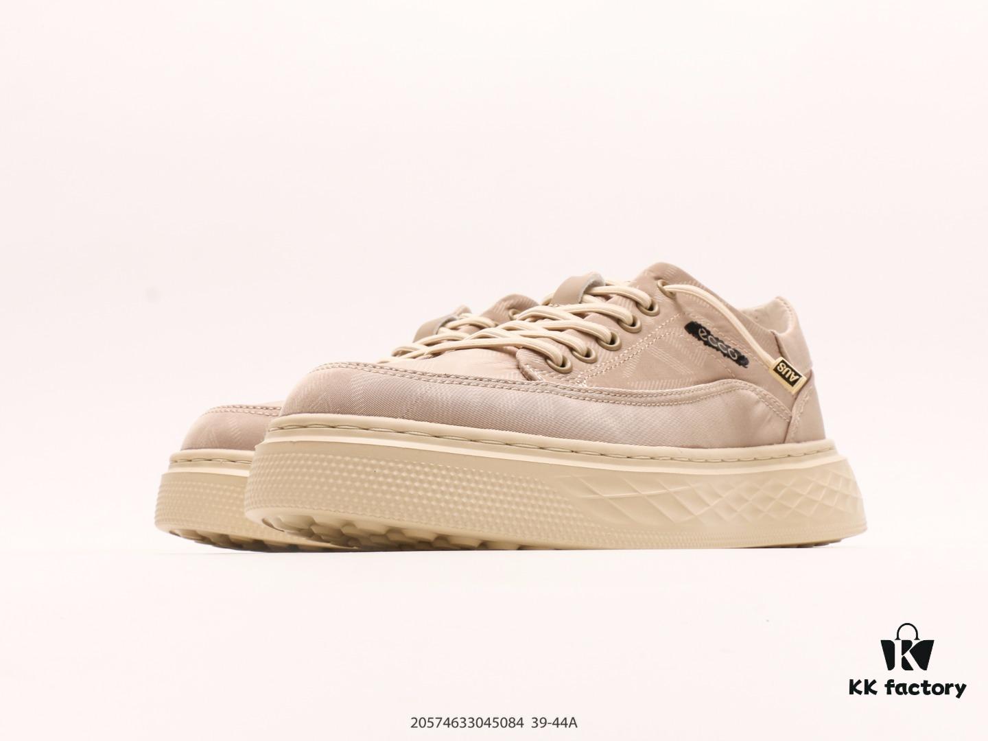 ECCO New Arrival Versatile Casual Running Shoes, Premium Uppers with Even Stitching, Clear Texture, Original Order Quality, ECCO Family Craftsmanship, High-End Fashion, Simple and Elegant Design, Slip-Resistant and Comfortable, Stylish Sporty Look