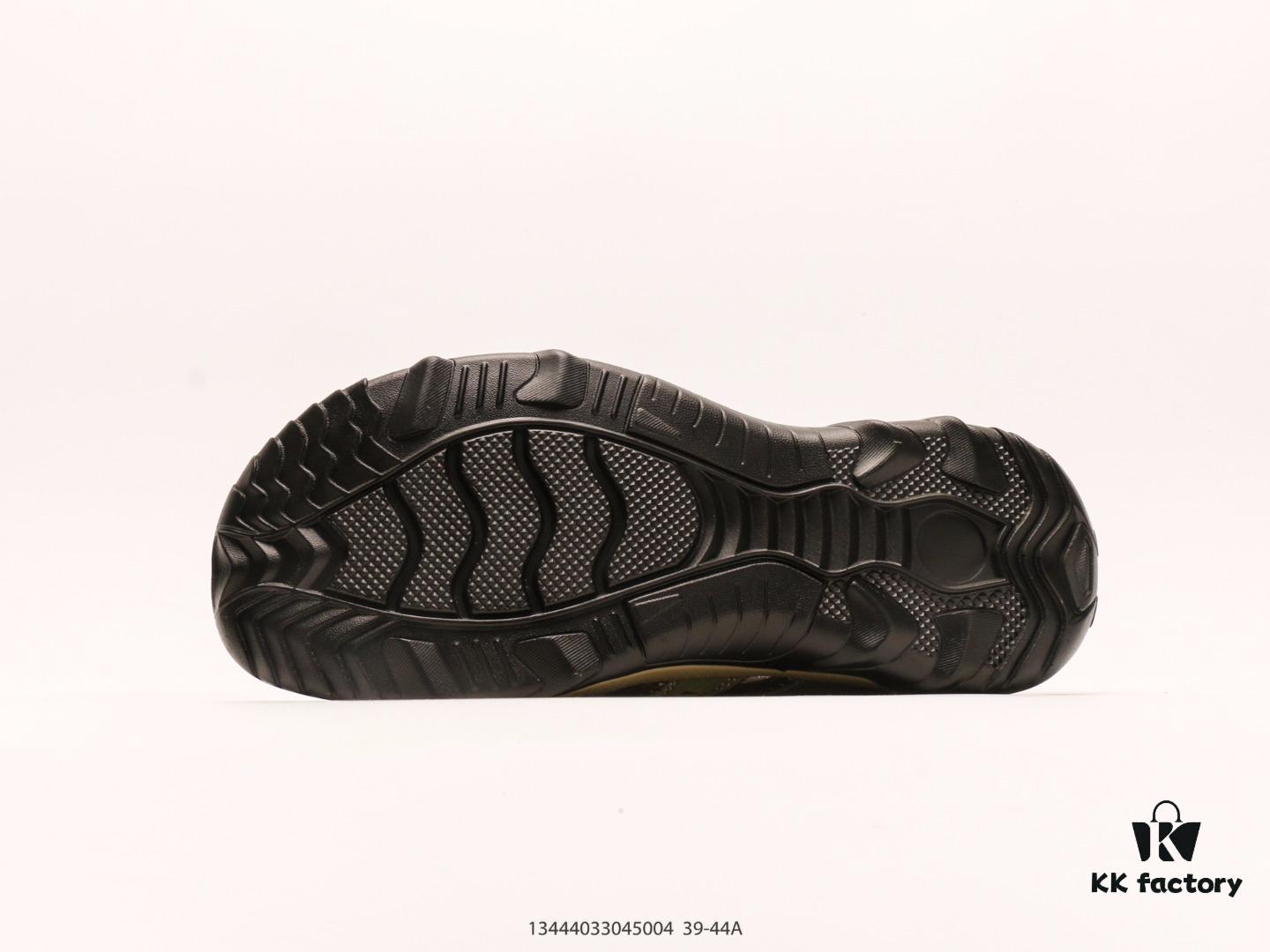 ECCO Summer Outdoor New Arrival Sandal, Men's Open-Toe Beach Sandals, All-Terrain Series, Breathable Ventilated Design, Water-Resistant and Quick-Drying, Comfortable for Hiking and Outdoor Activities