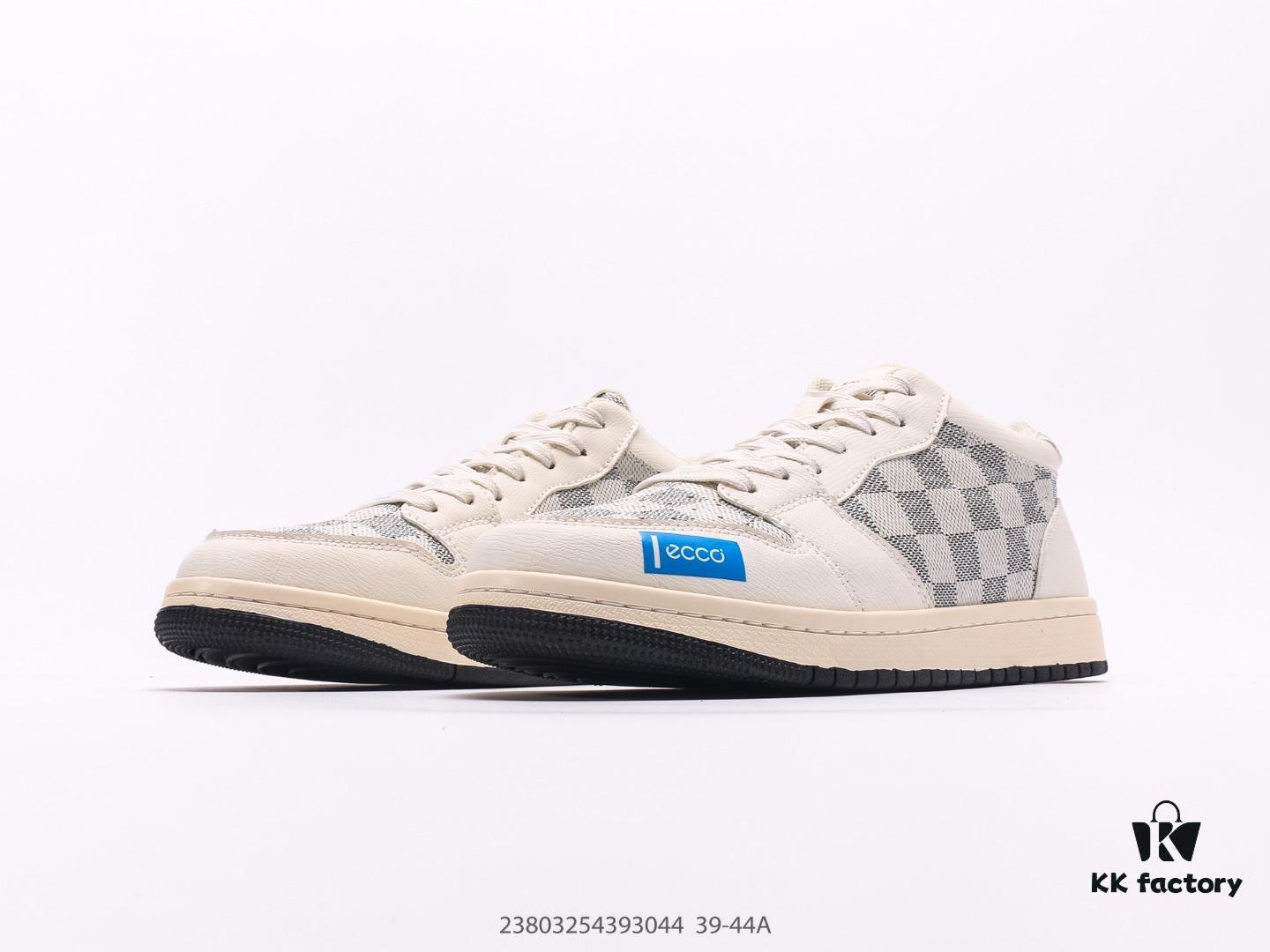 ECCO Casual Loafers Original Version from Guangdong Summer Breathable Style with Full Genuine Cowhide and High-Elastic Outsole, Handcrafted with Precise Stitching and Textured Finish, Authentic Quality Paired with ECCO's Signature Craftsmanship, Sporty Mesh Inserts for Ventilation, Elegant and Minimalist Design